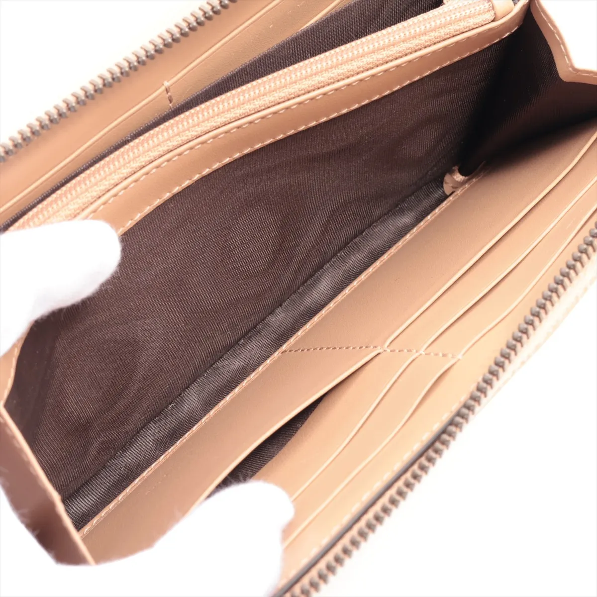 GG Marmont 826153 Leather Round Zip Wallet Beige Ⓖ Engraved — view 6