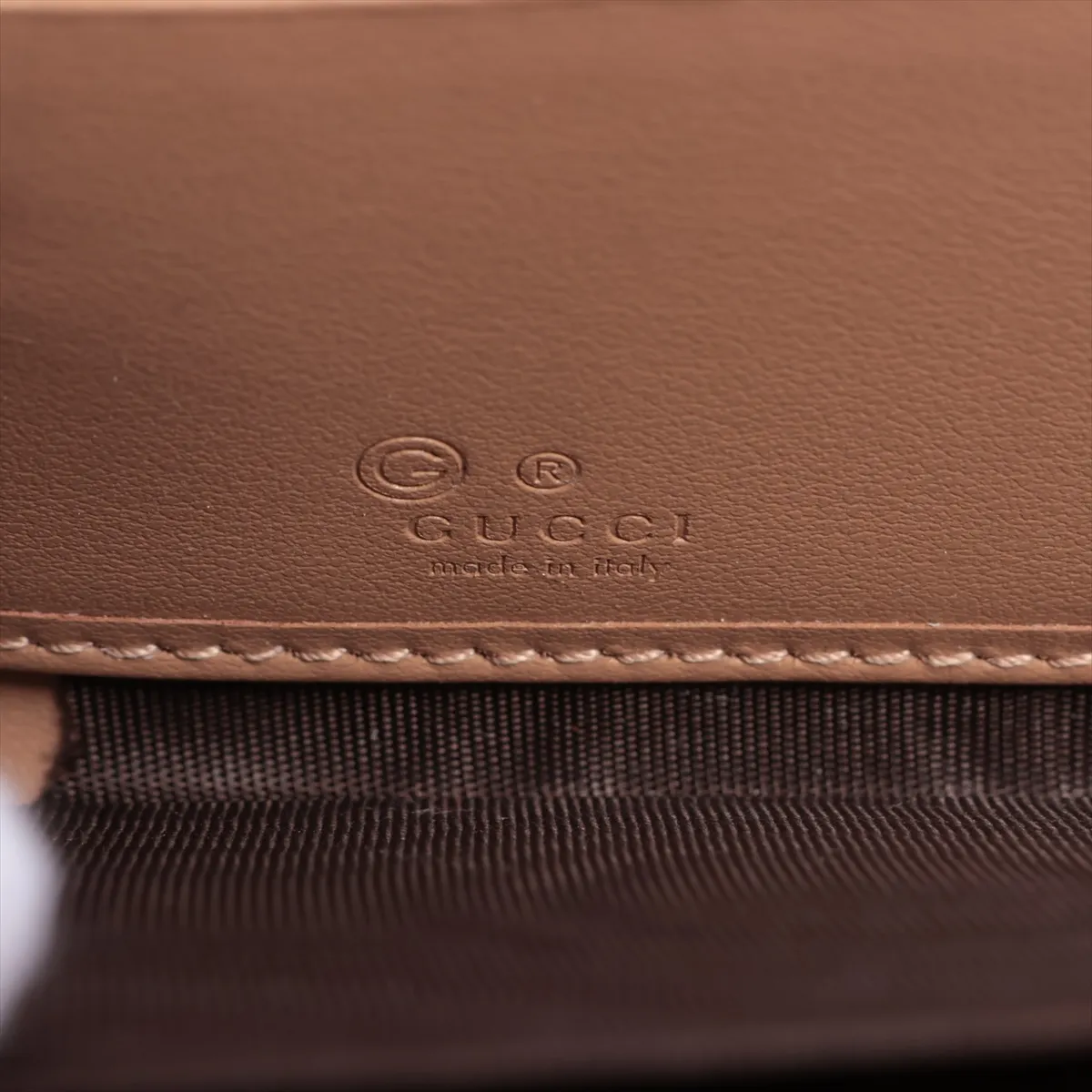 GG Marmont 826153 Leather Round Zip Wallet Beige Ⓖ Engraved — view 8