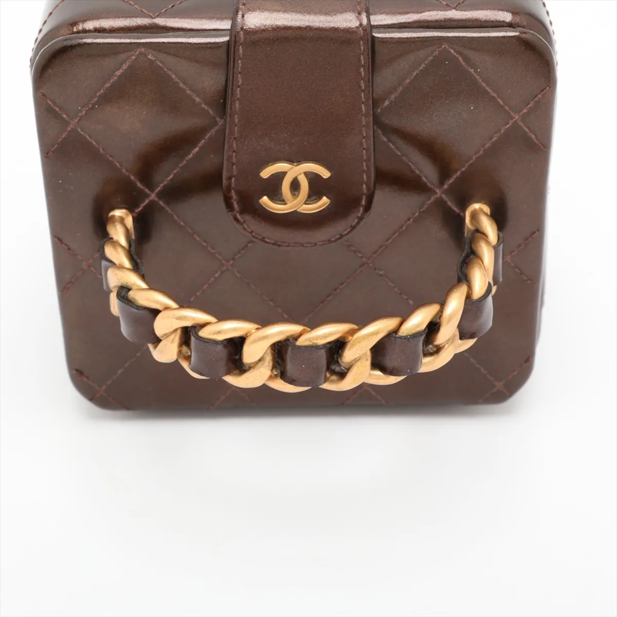 Matelassé Patent Leather Vanity Bag, Brown with Gold Hardware, Item No. 3609014 (Serial Number 3) — view 5