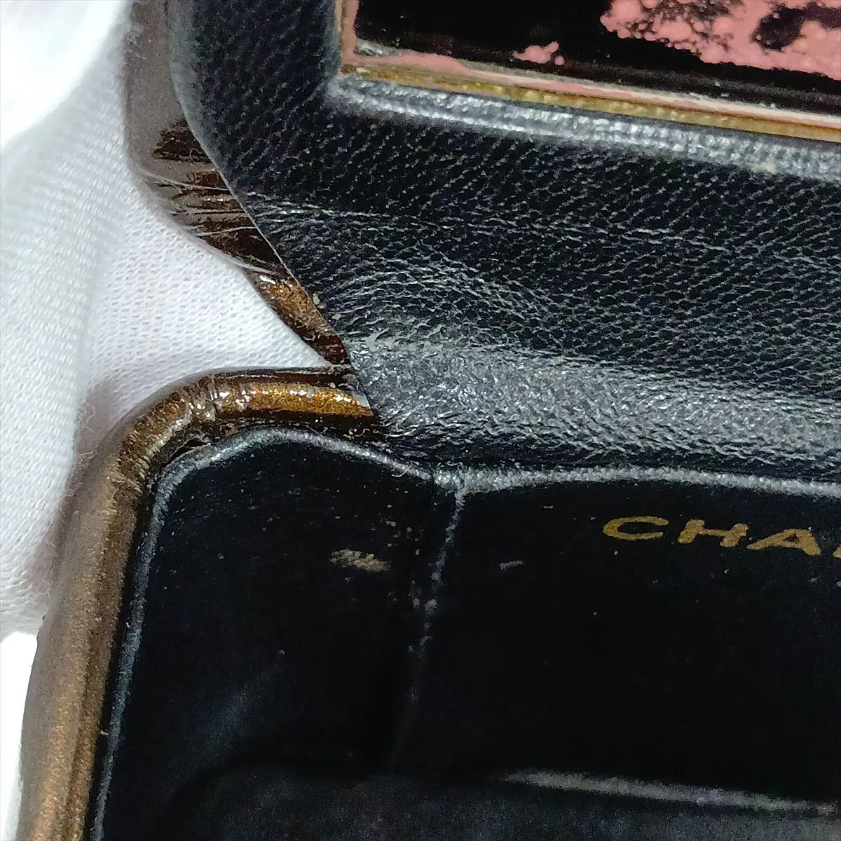 Matelassé Patent Leather Vanity Bag, Brown with Gold Hardware, Item No. 3609014 (Serial Number 3) — view 10