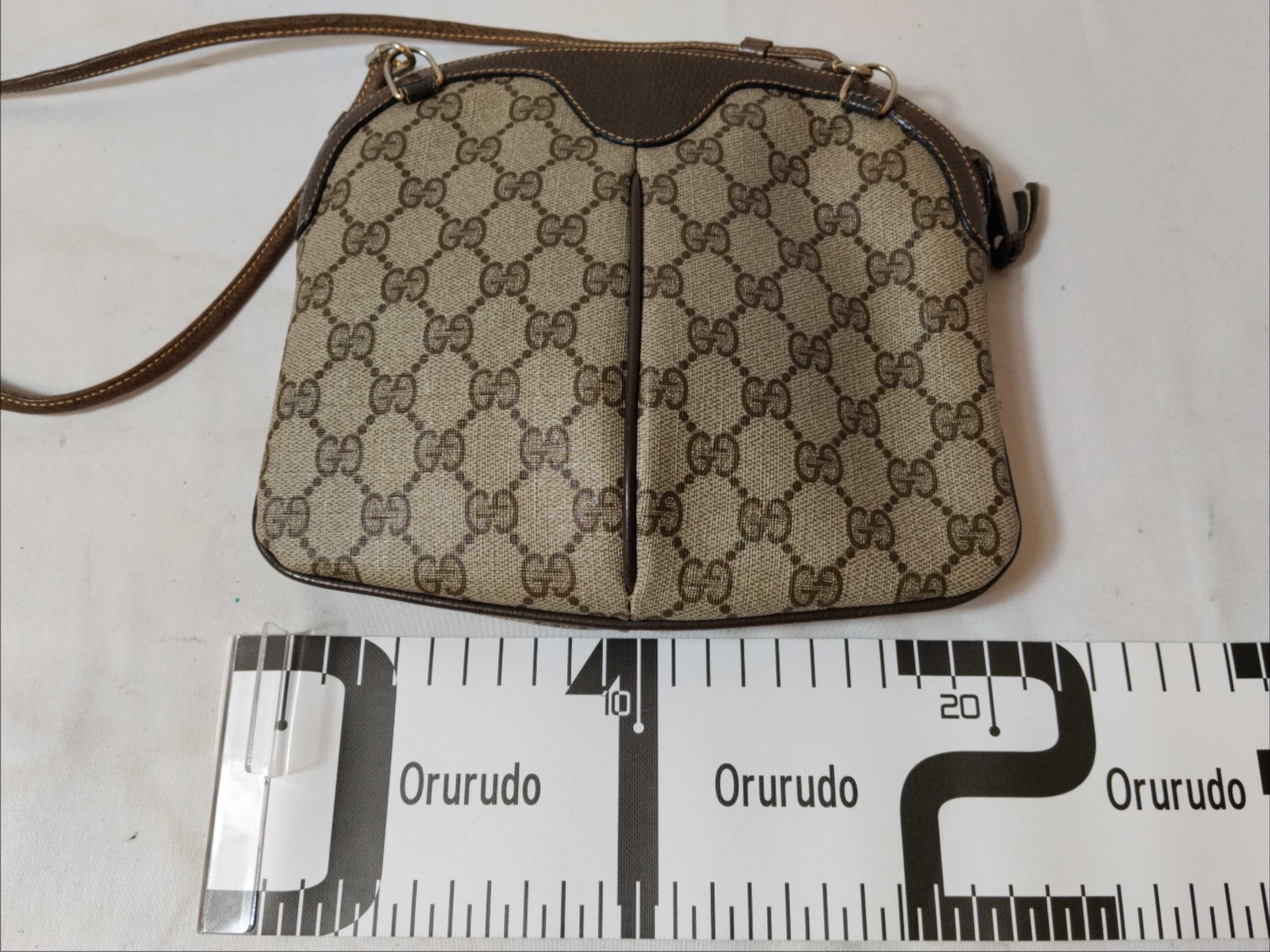 GG Canvas Old Gucci 904.02.047 Shoulder Bag — view 2