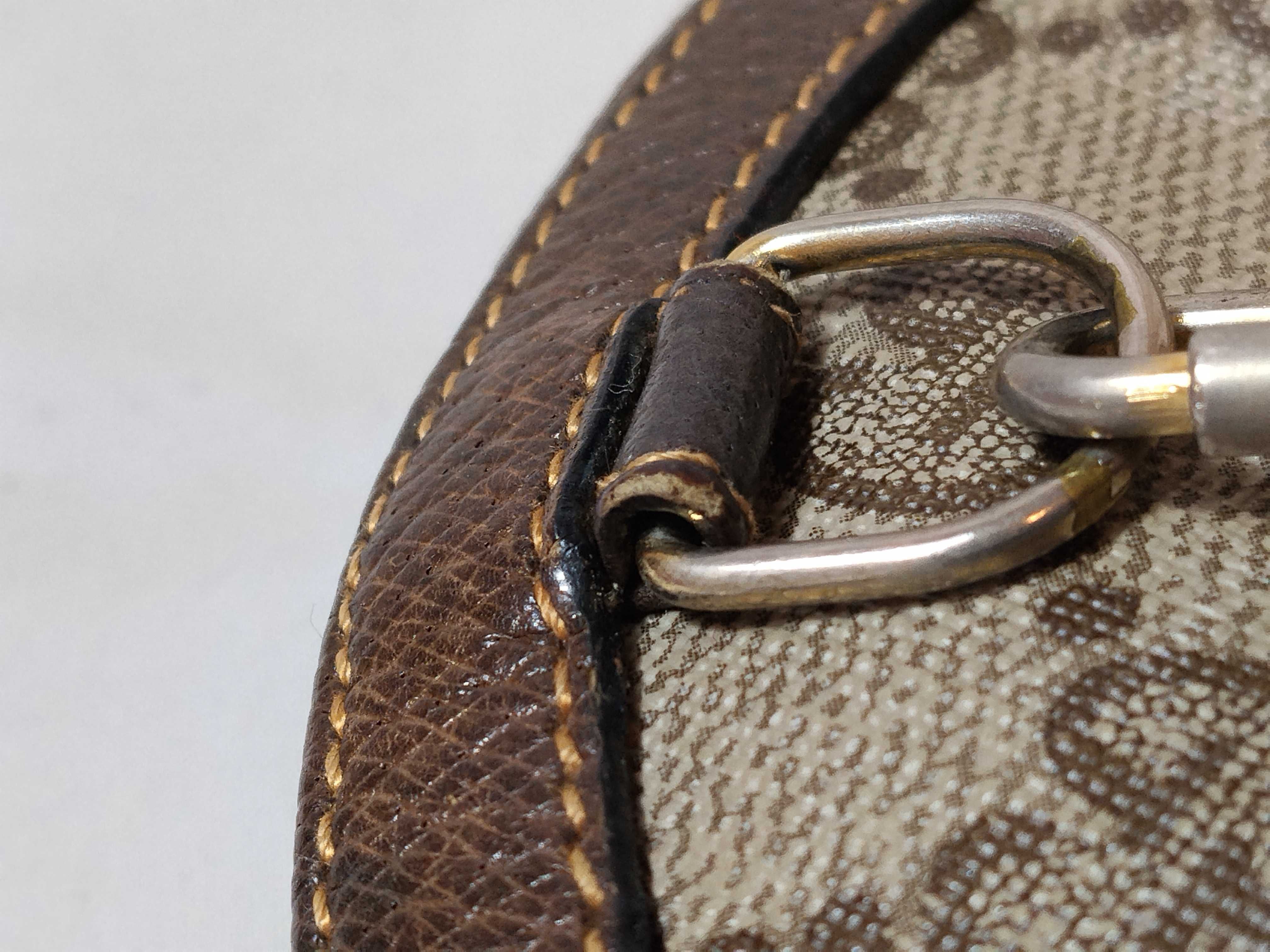 GG Canvas Old Gucci 904.02.047 Shoulder Bag — view 5