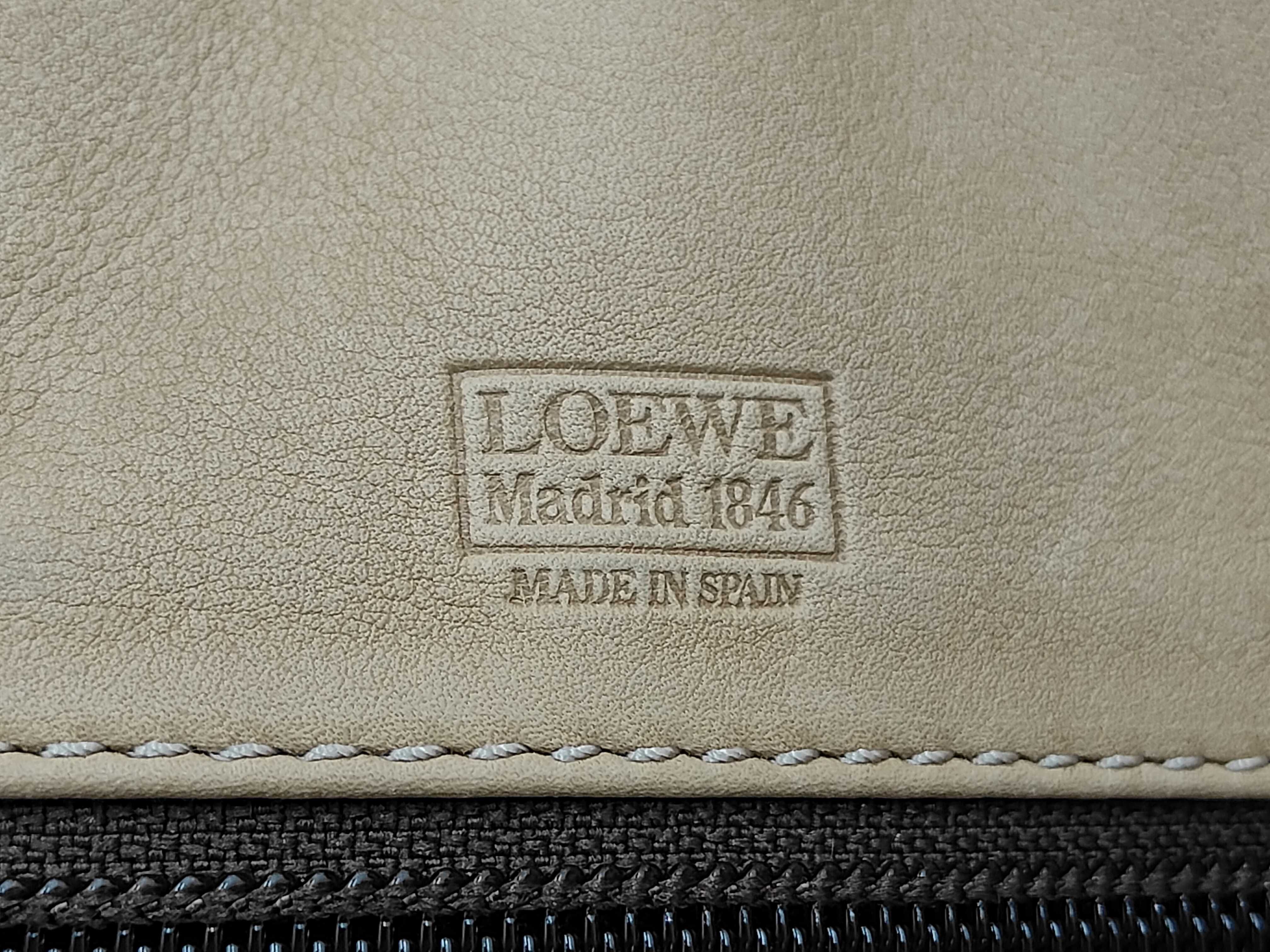 Loewe Amazona 40 Boston Bag Suede Brown Handbag — view 12