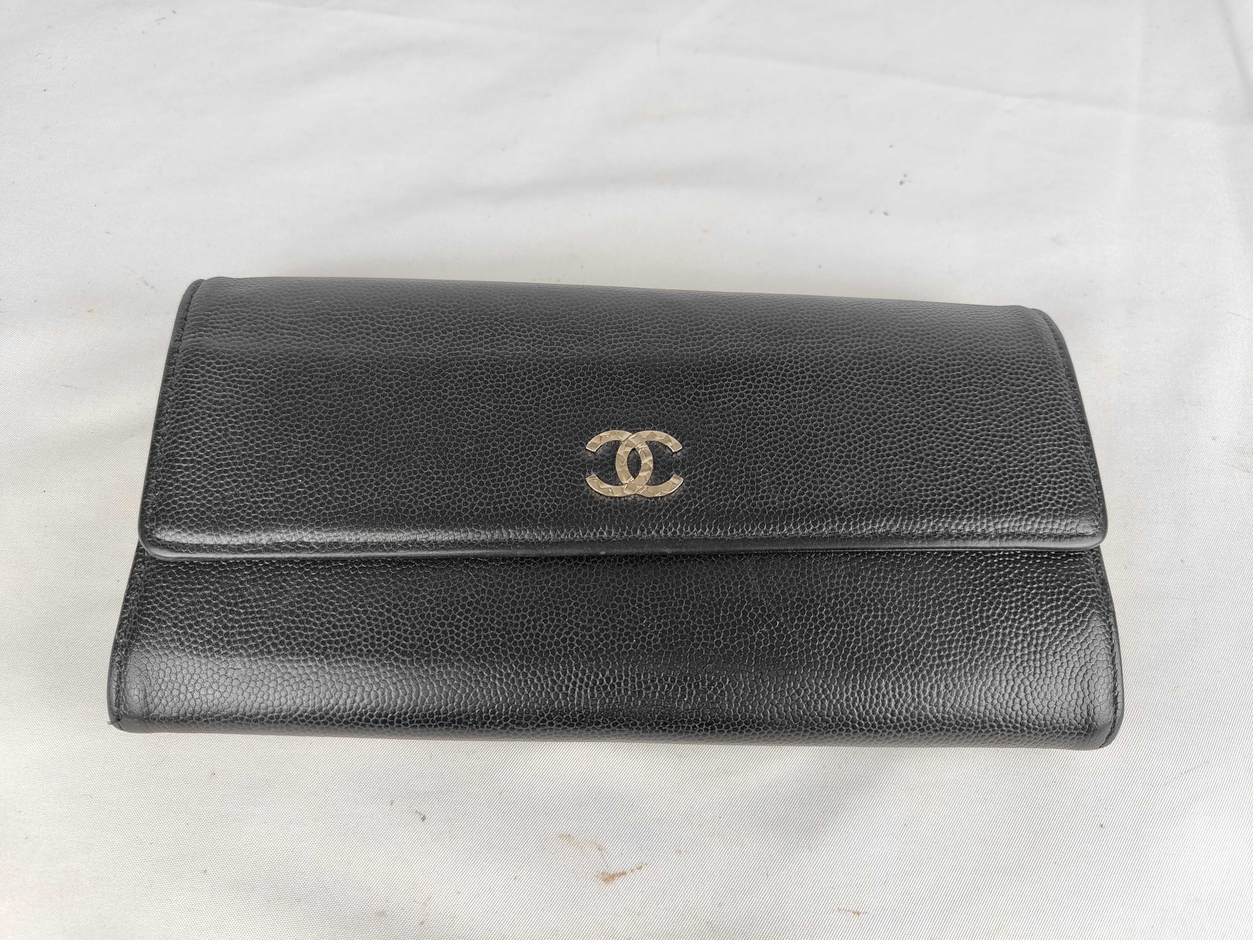Caviar Skin Sevruga Bi-fold Long Wallet