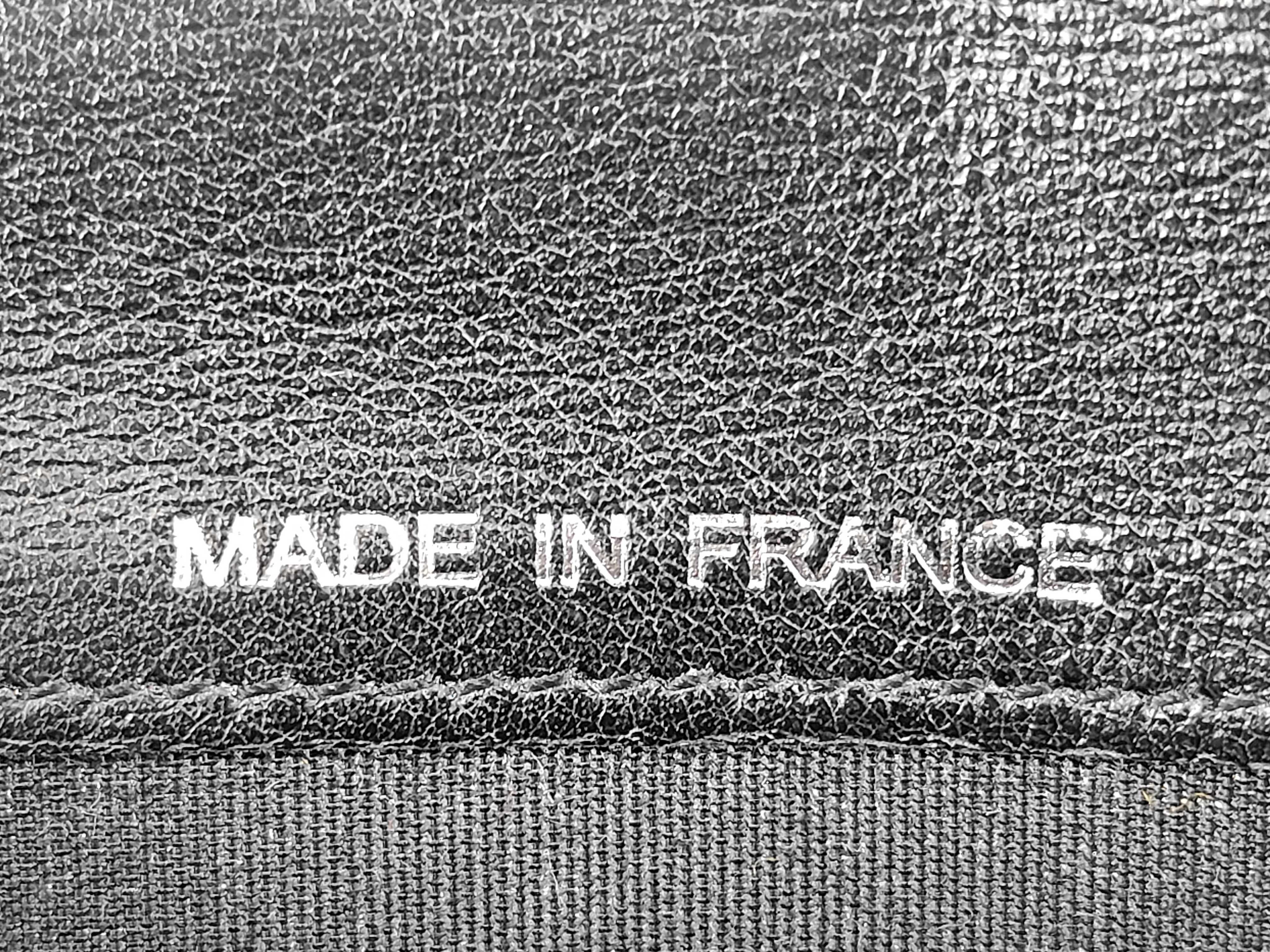 Caviar Skin Sevruga Bi-fold Long Wallet — view 13