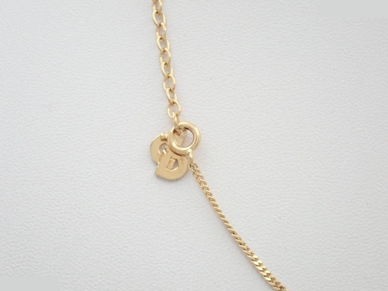 Other line: Precious metal necklaces and pendants, neck circumference approximately 46 cm. — view 2