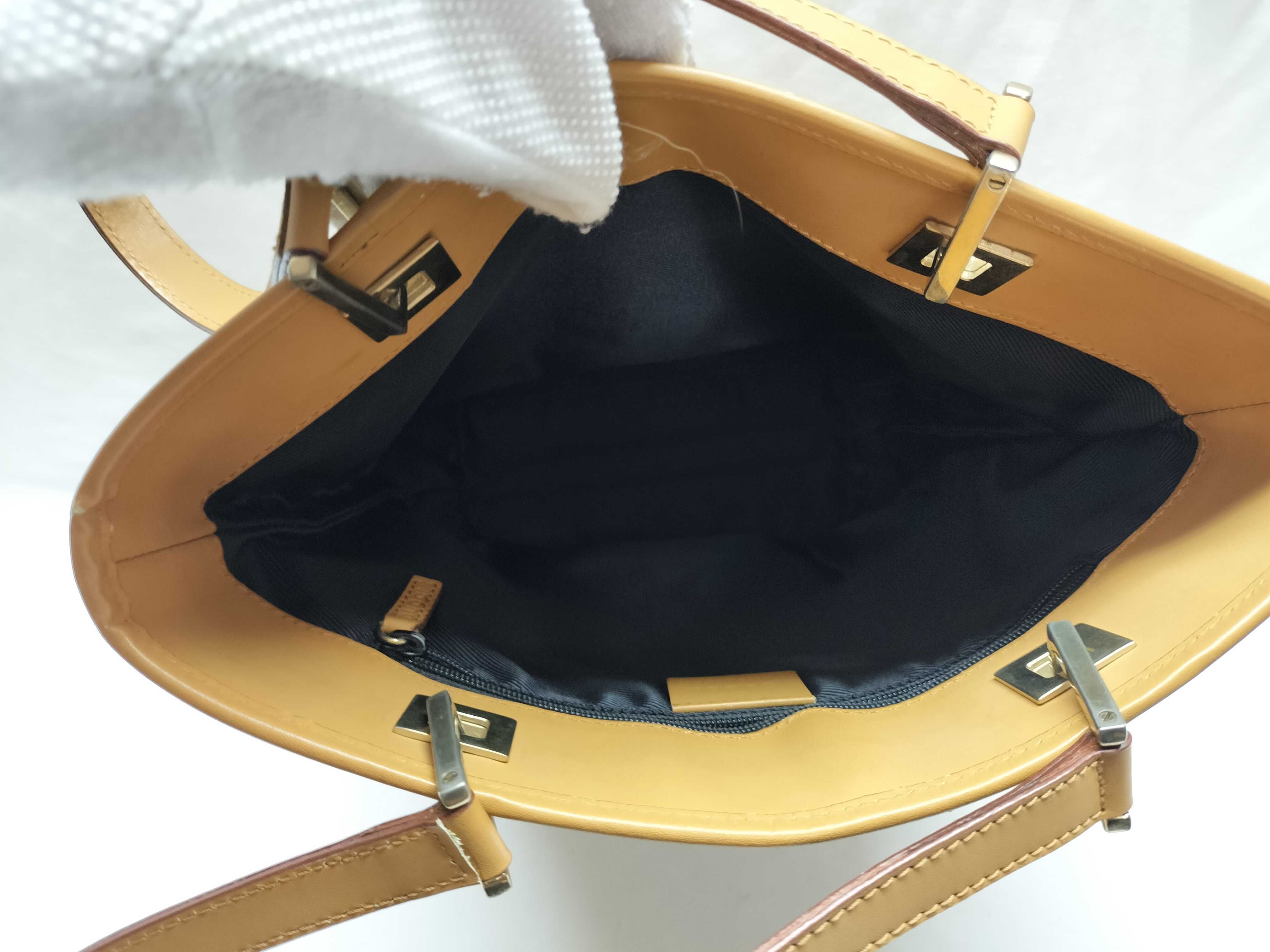 GG Shoulder Bag — view 11