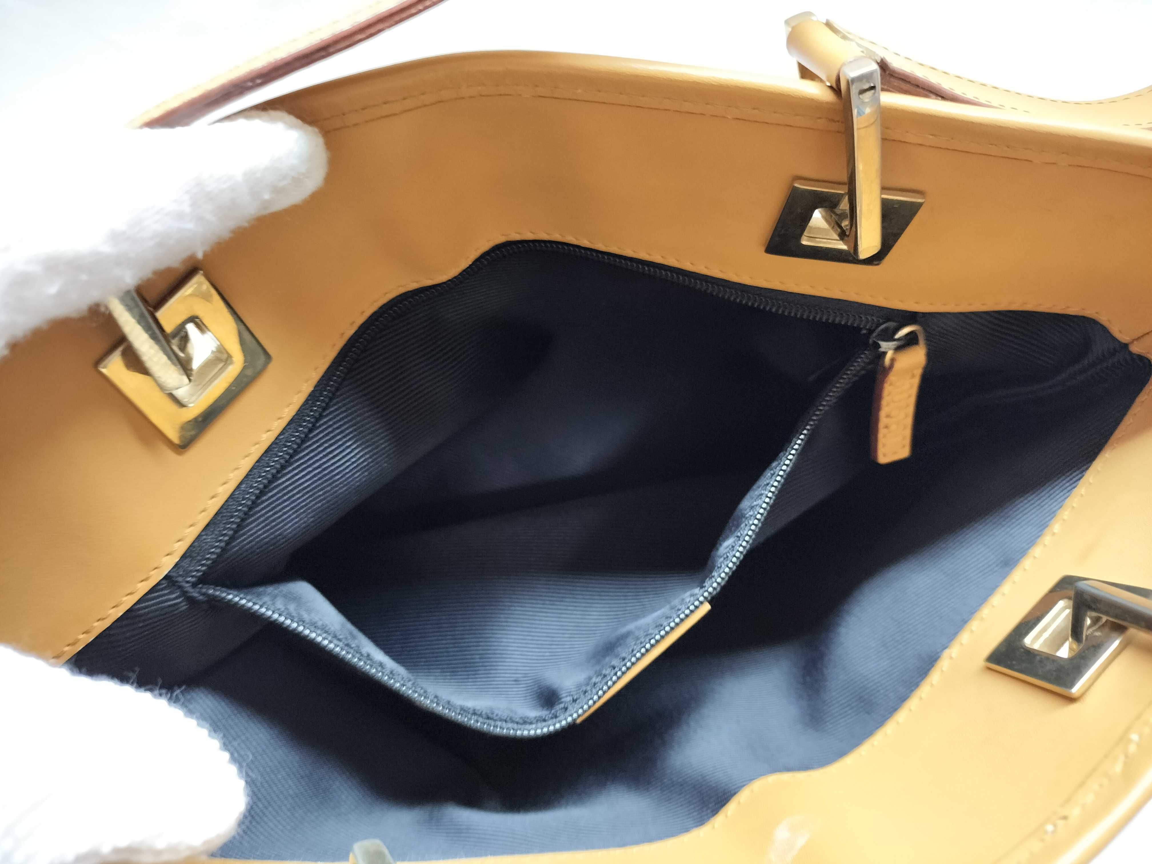 GG Shoulder Bag — view 13