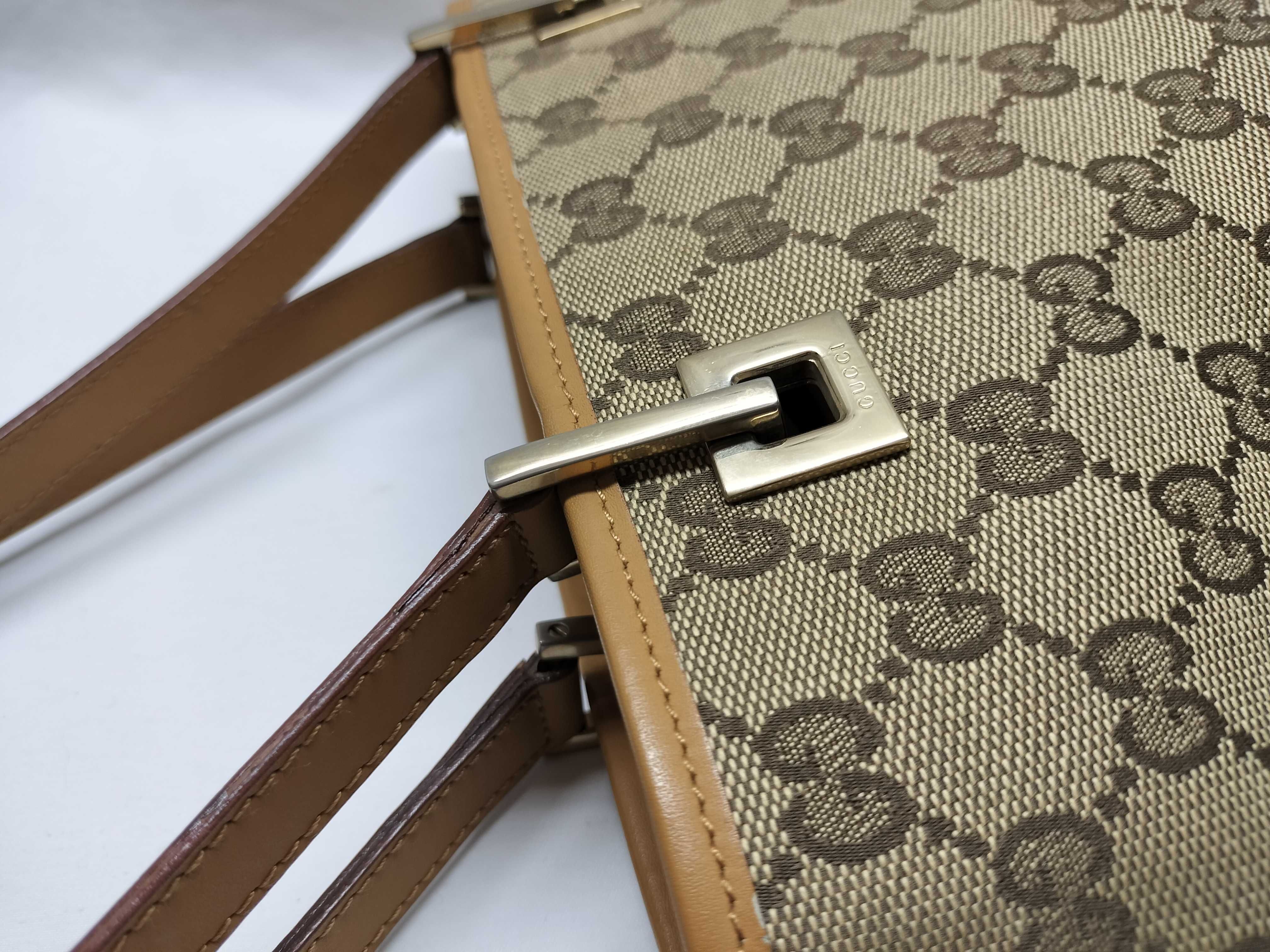 GG Shoulder Bag — view 5