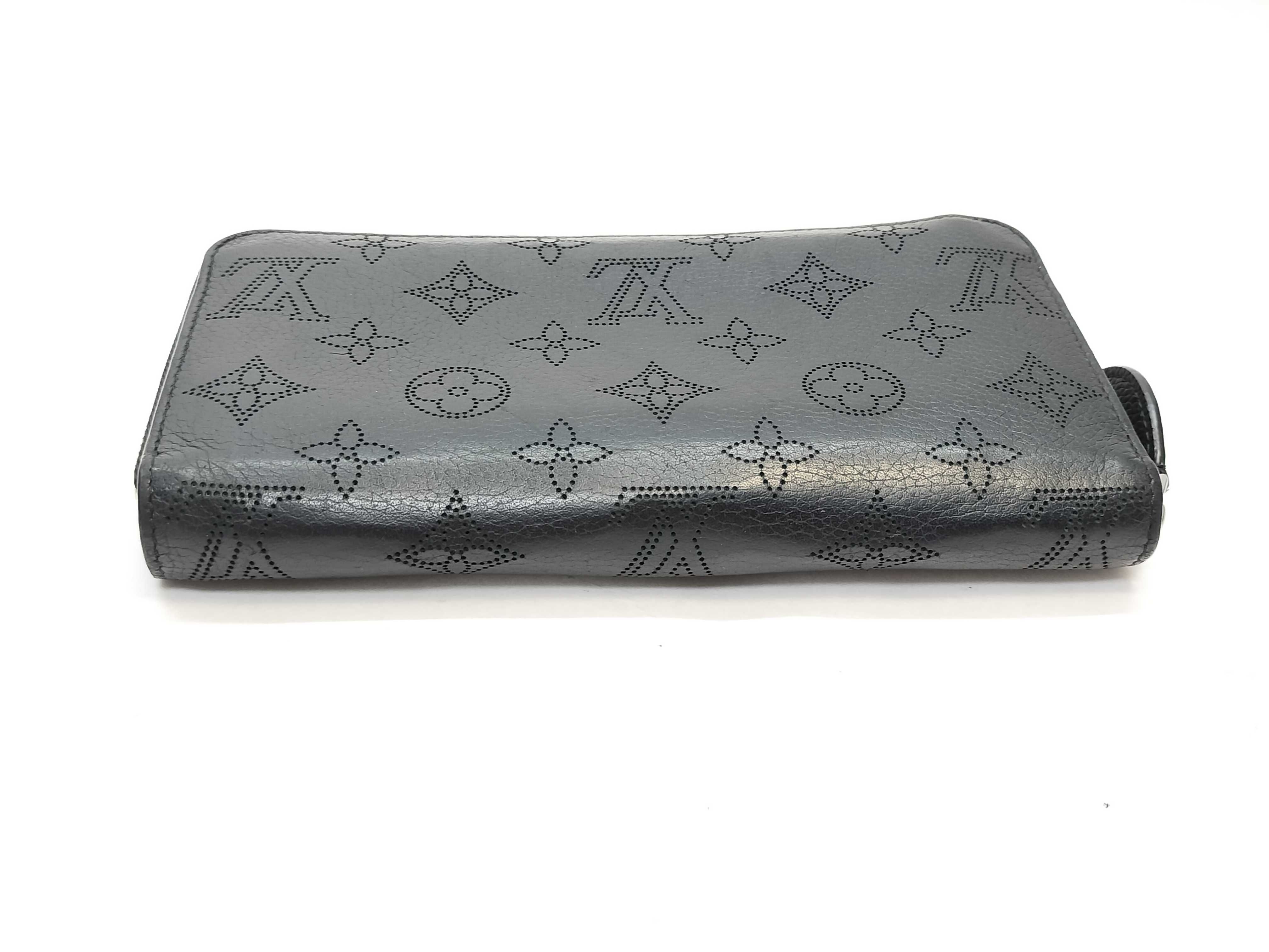 Mahina Zippy Black Long Wallet SV Metal Fittings TN4118 B243 Wallet — view 4