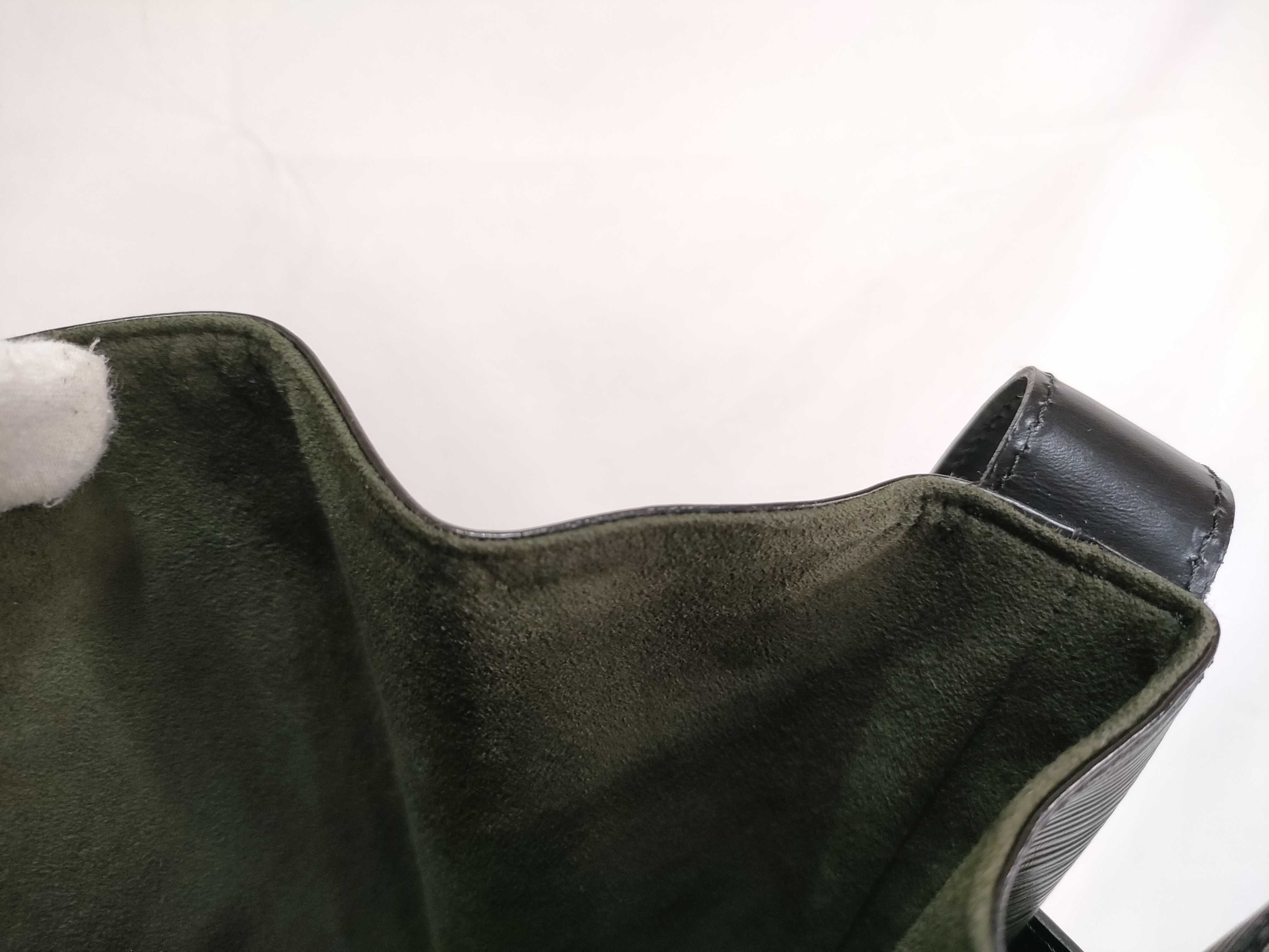 Epi Sac Depaule M80155 Black Shoulder Bag — view 13