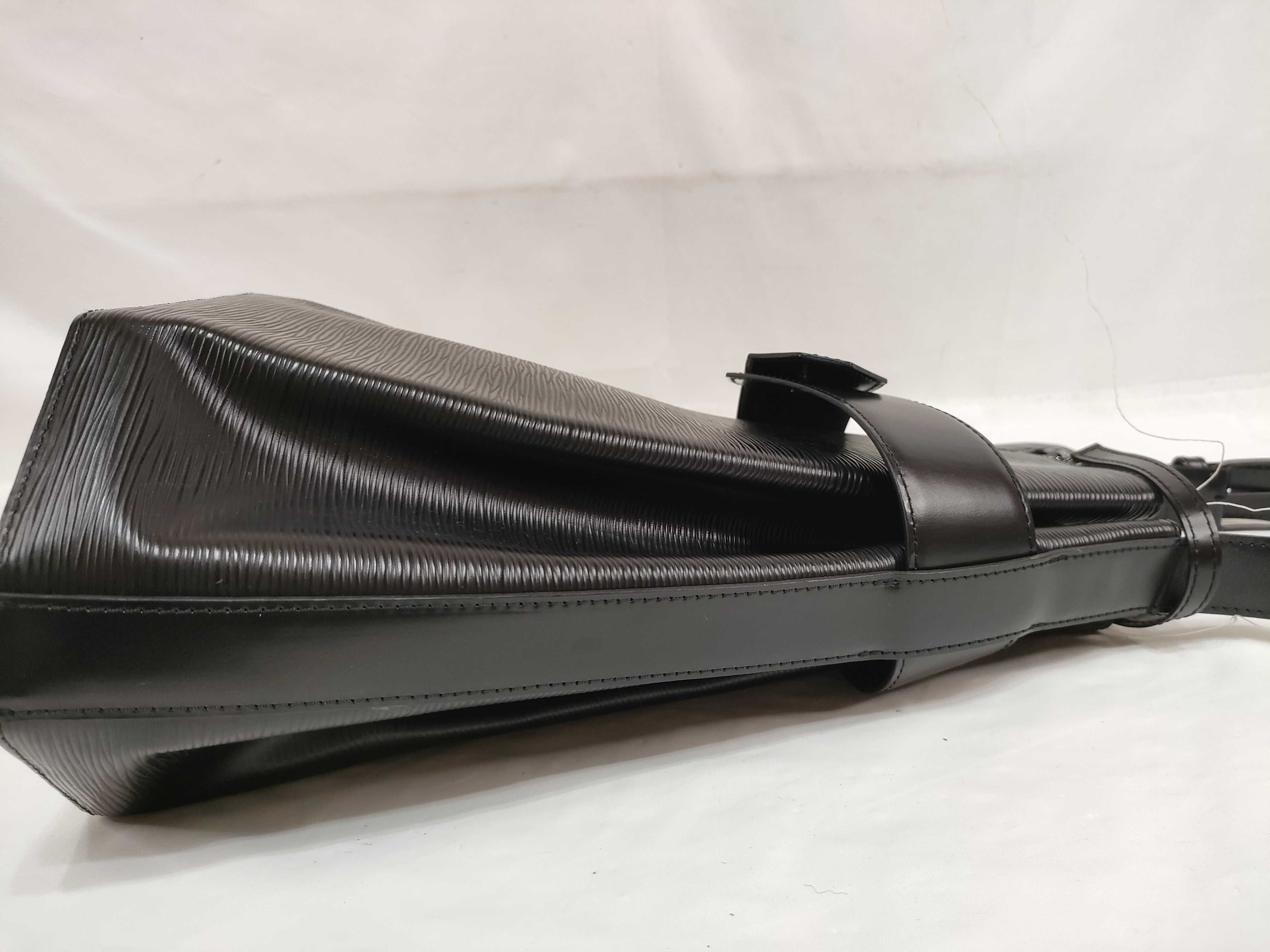 Epi Sac Depaule M80155 Black Shoulder Bag — view 10
