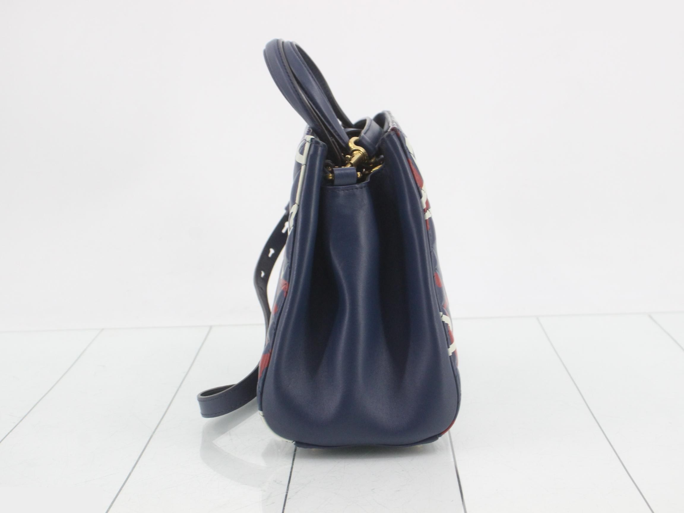 GG Marmont 2-Way Bag — view 3