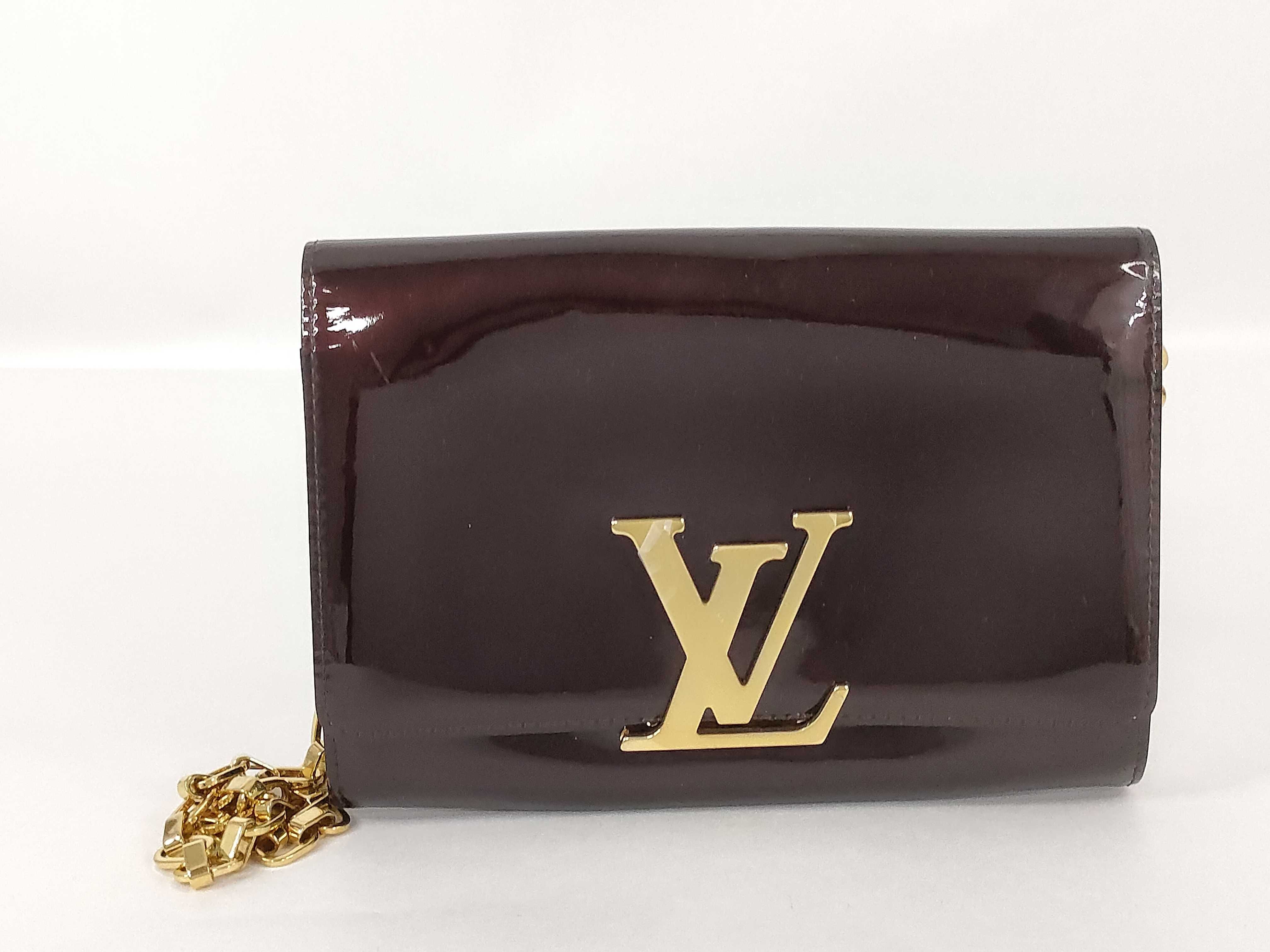 Vernis Flap Long Wallet Shoulder Bag