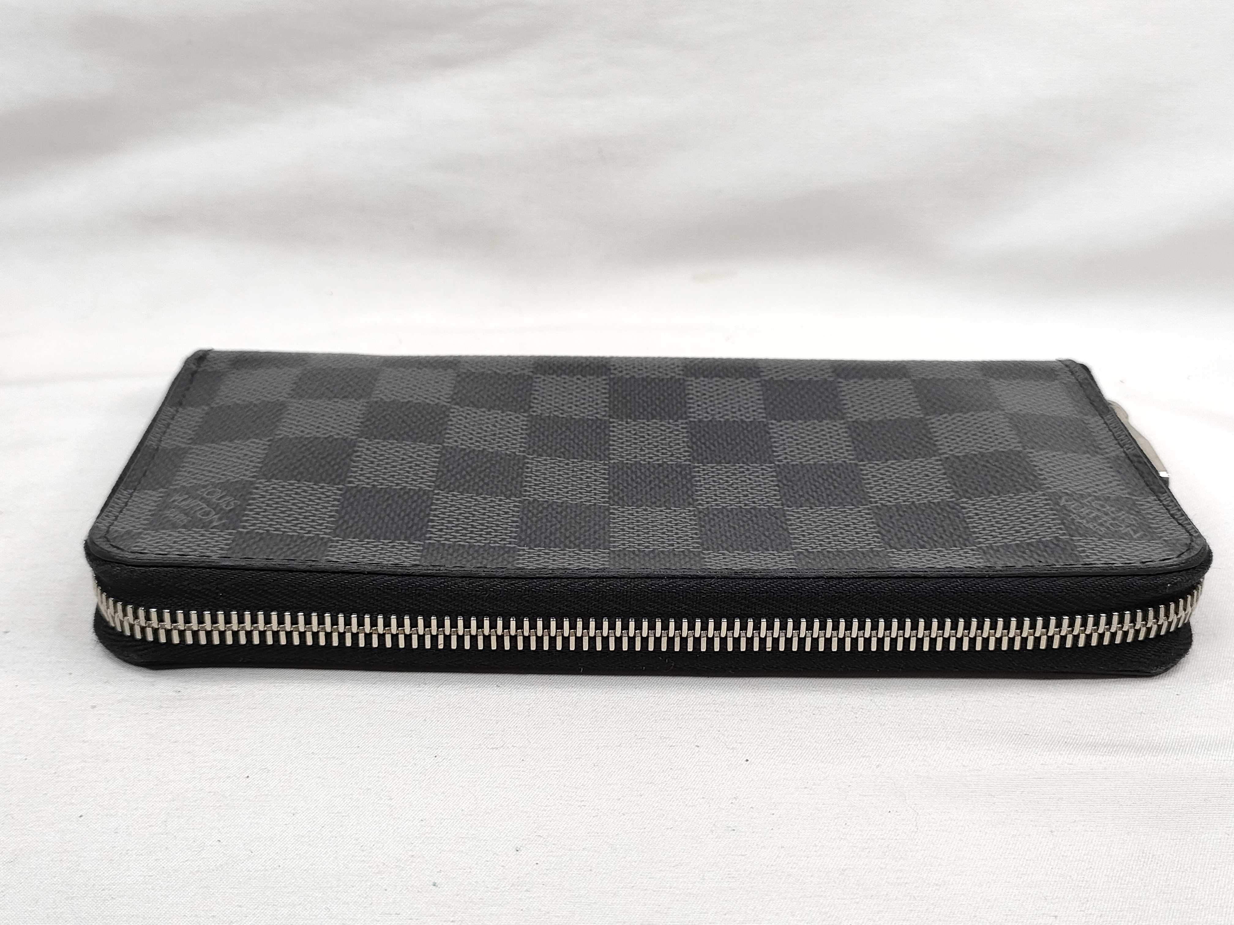 Damier Graphite Vertical Wallet — view 6