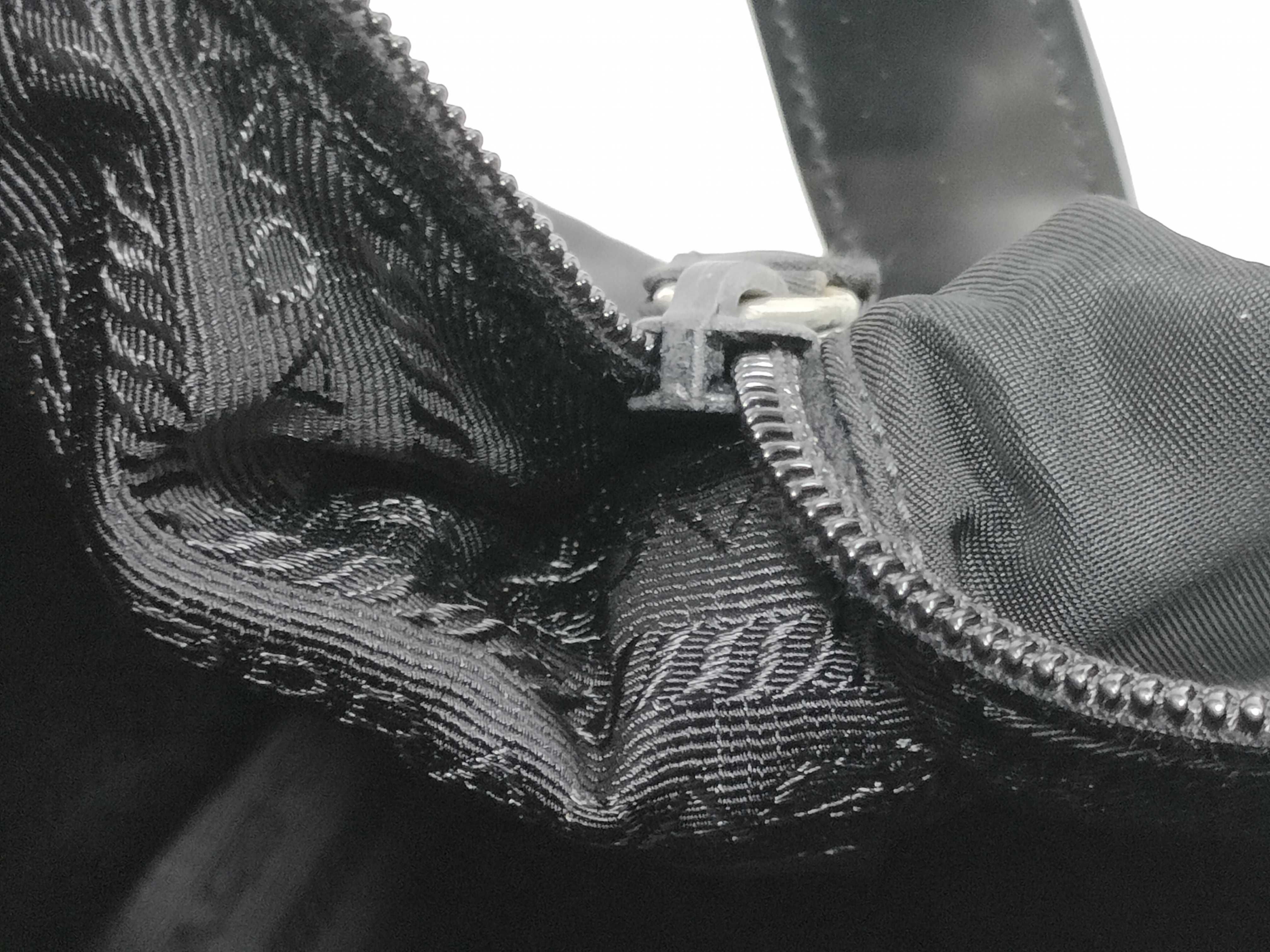 Nylon Black Bag Shoulder Bag — view 8