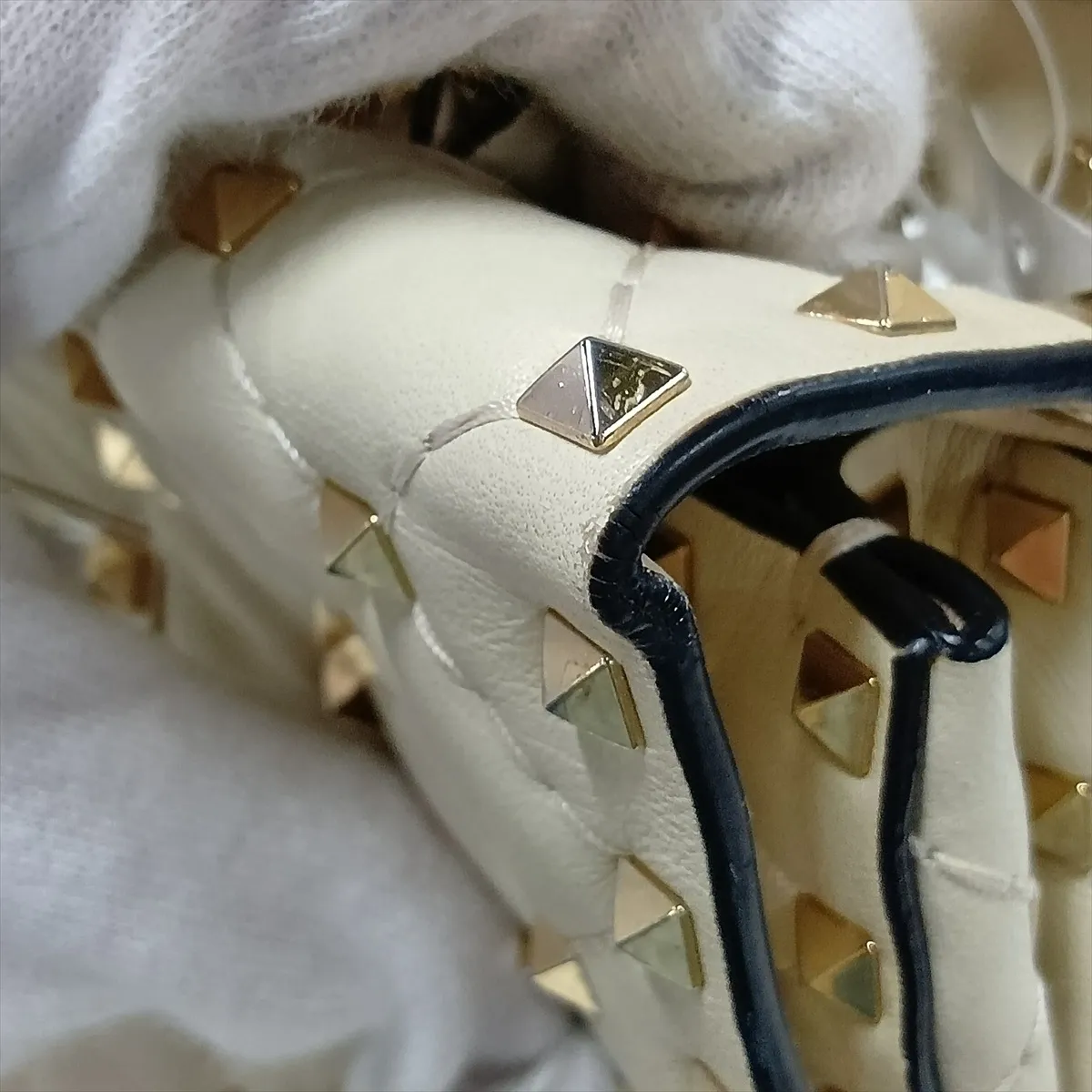 Rockstud Leather x Stud 2-Way Handbag, Beige — view 12