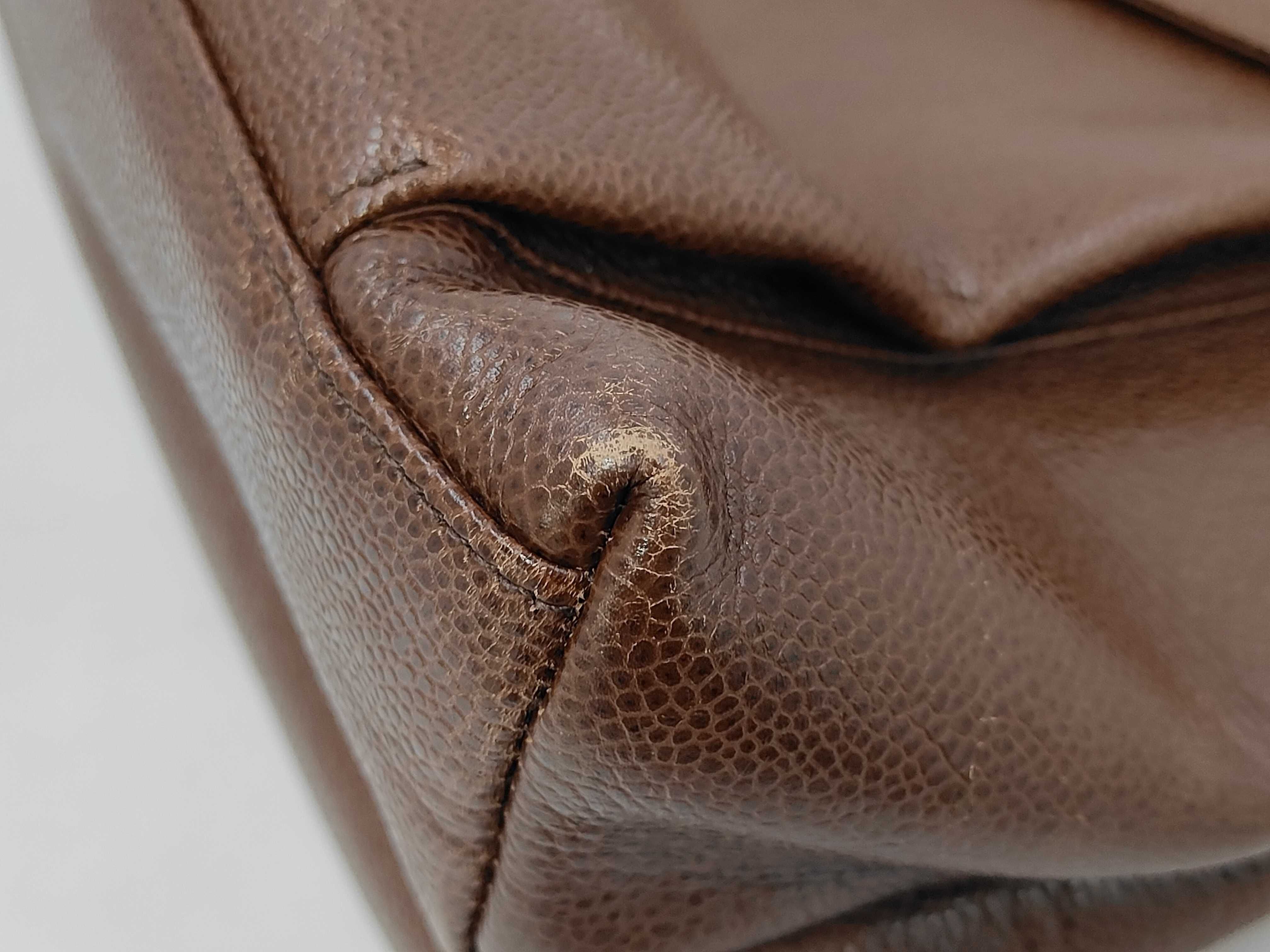 Caviar Chain Tote Bag (Brown) — view 4