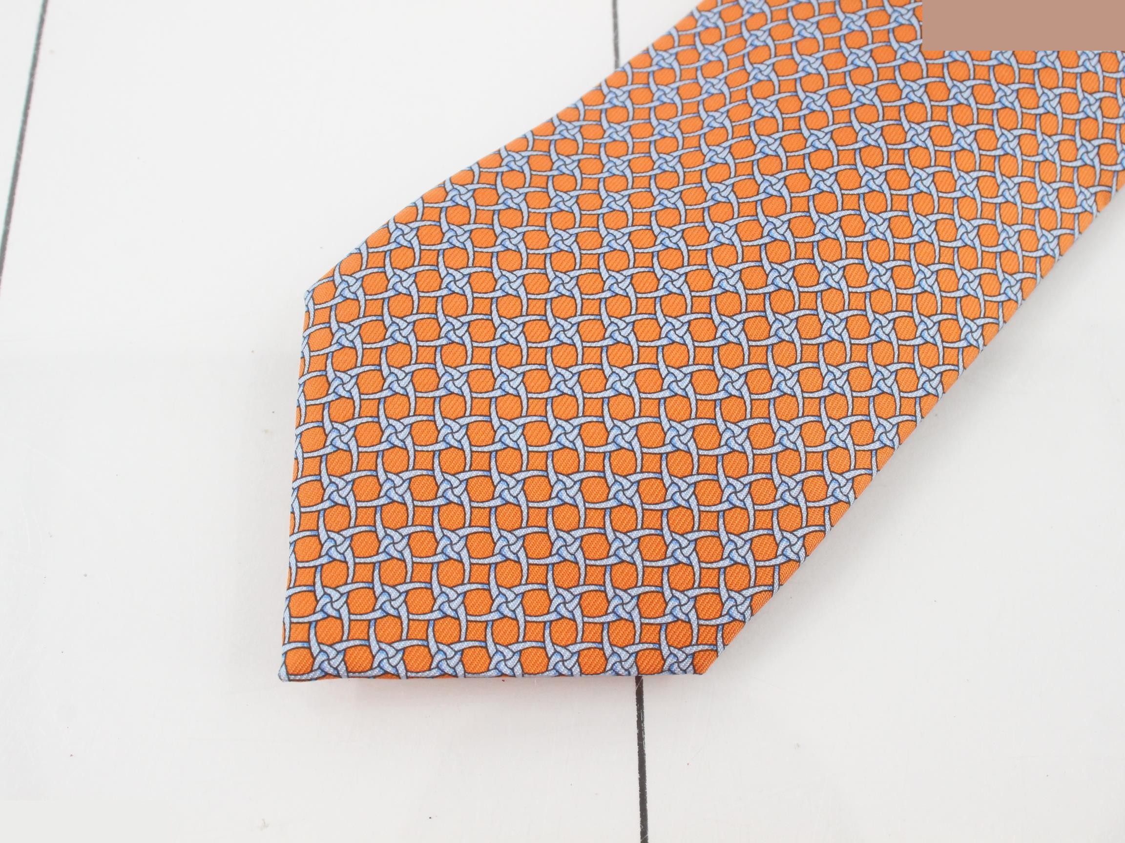 Silk tie — view 3