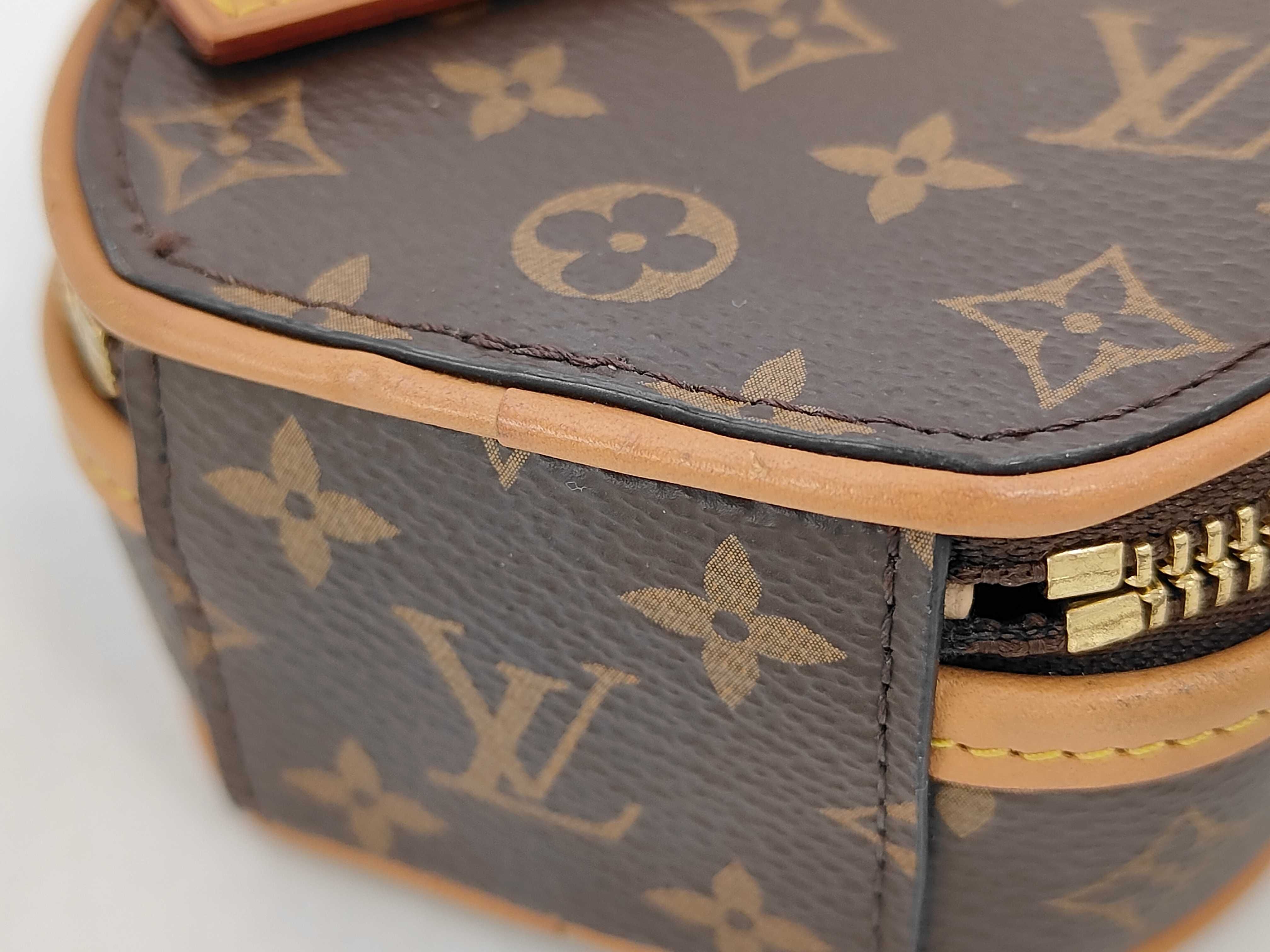 Monogram Boite Chain Shoulder Bag M68570 Shoulder Bag — view 4