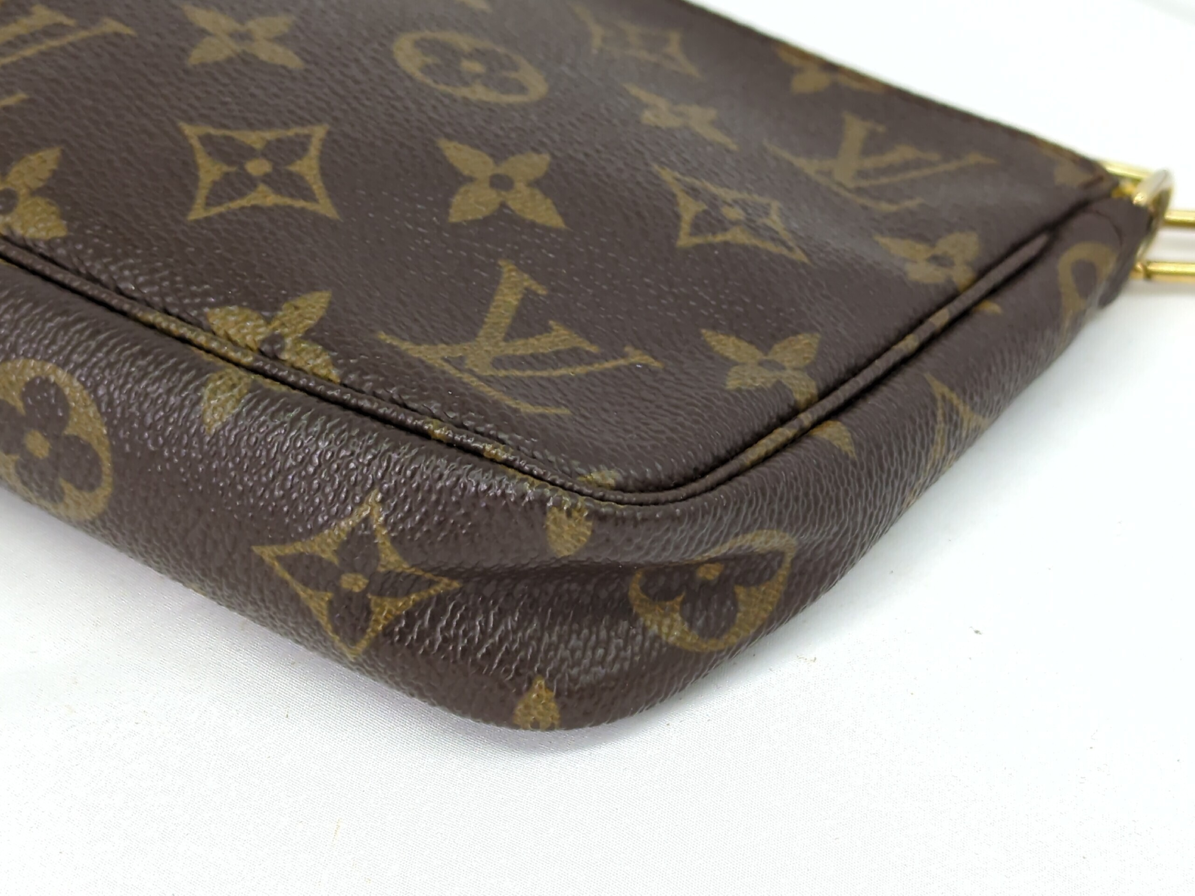 M51980 Monogram Pochette Accessoires Handbag — view 3