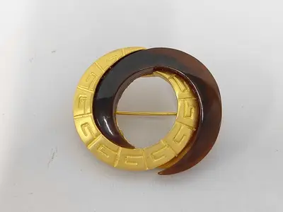 Brooch / GP Brooch