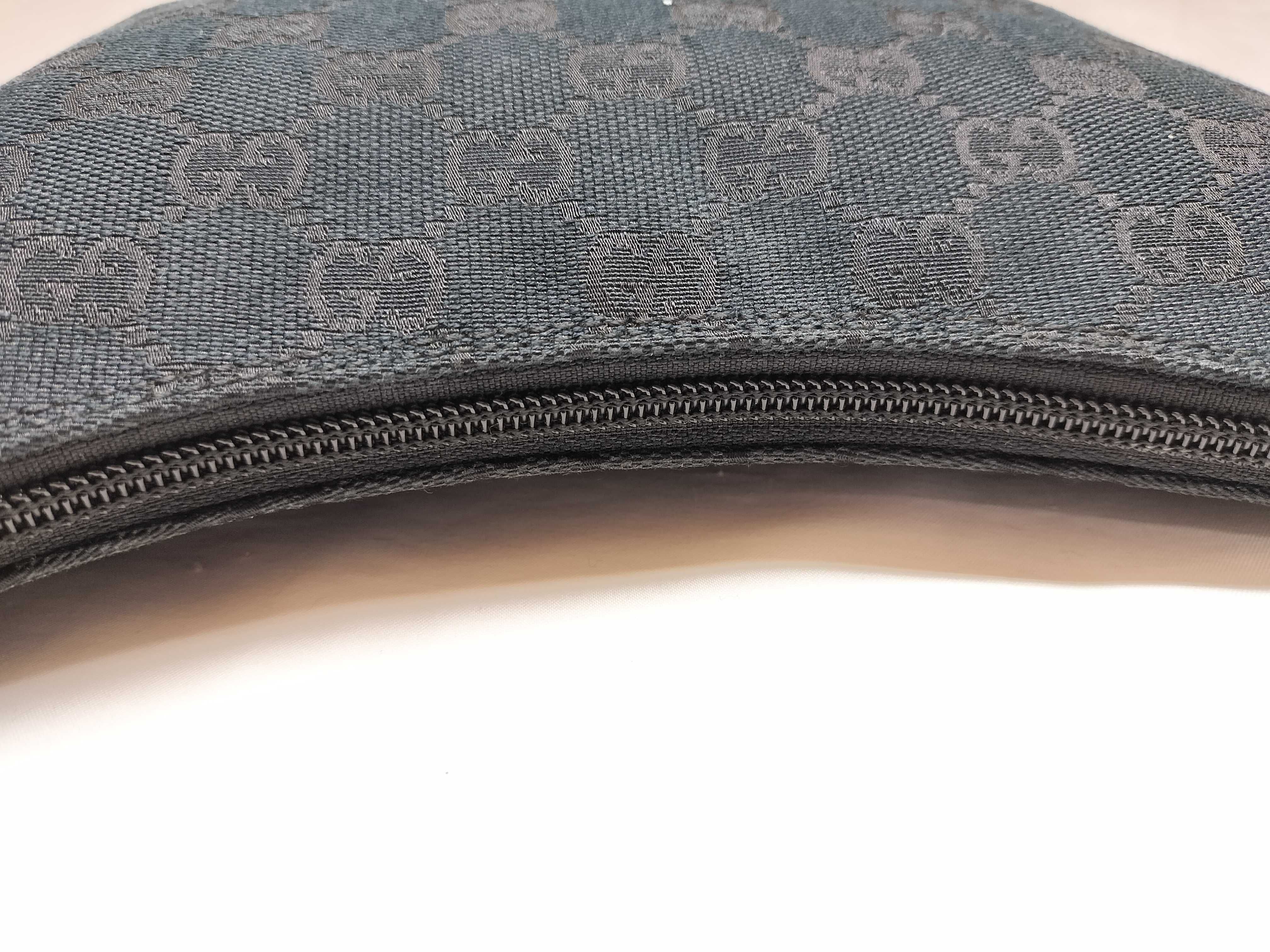 GG One-Shoulder Bag — view 11