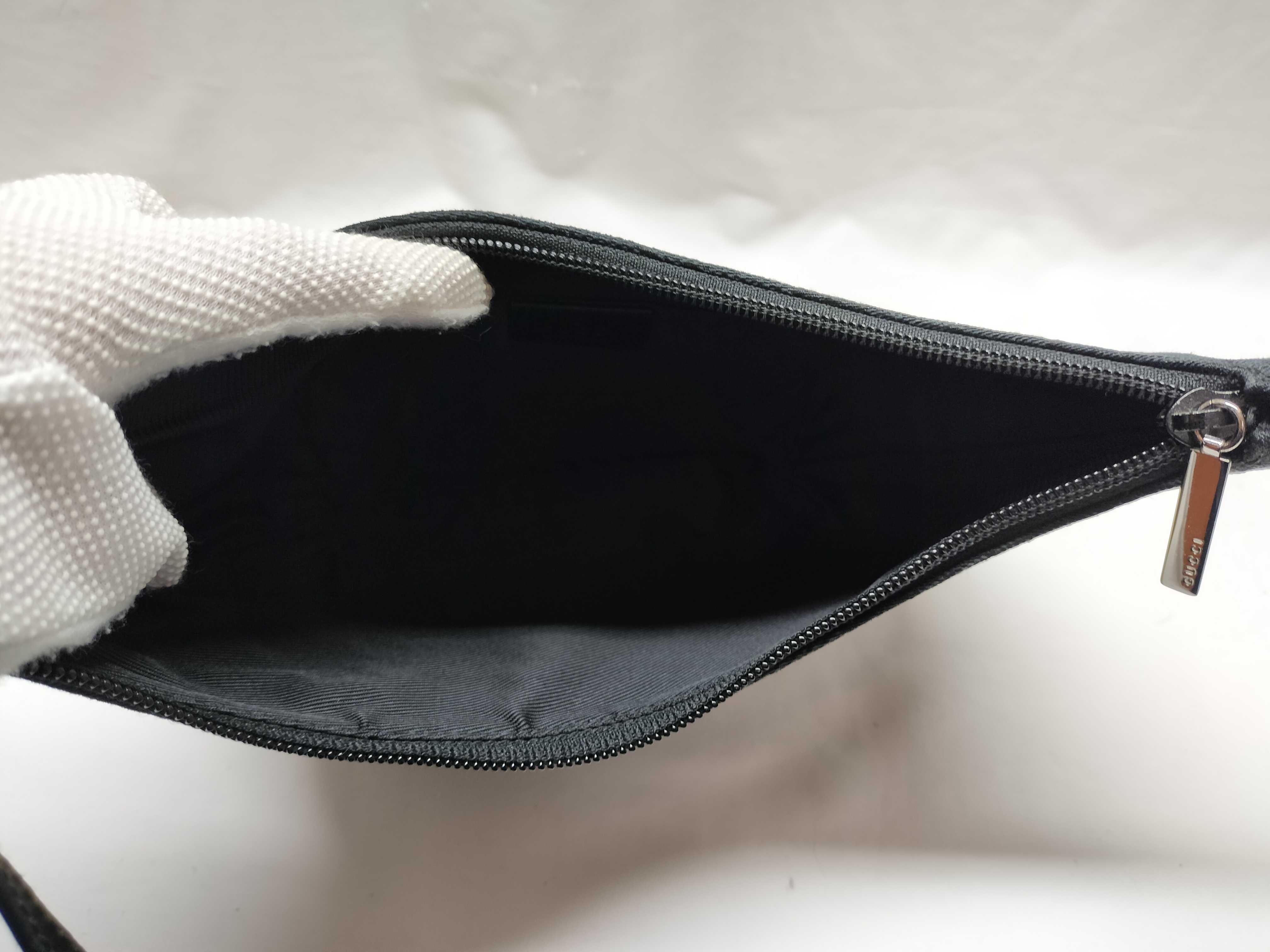 GG One-Shoulder Bag — view 12