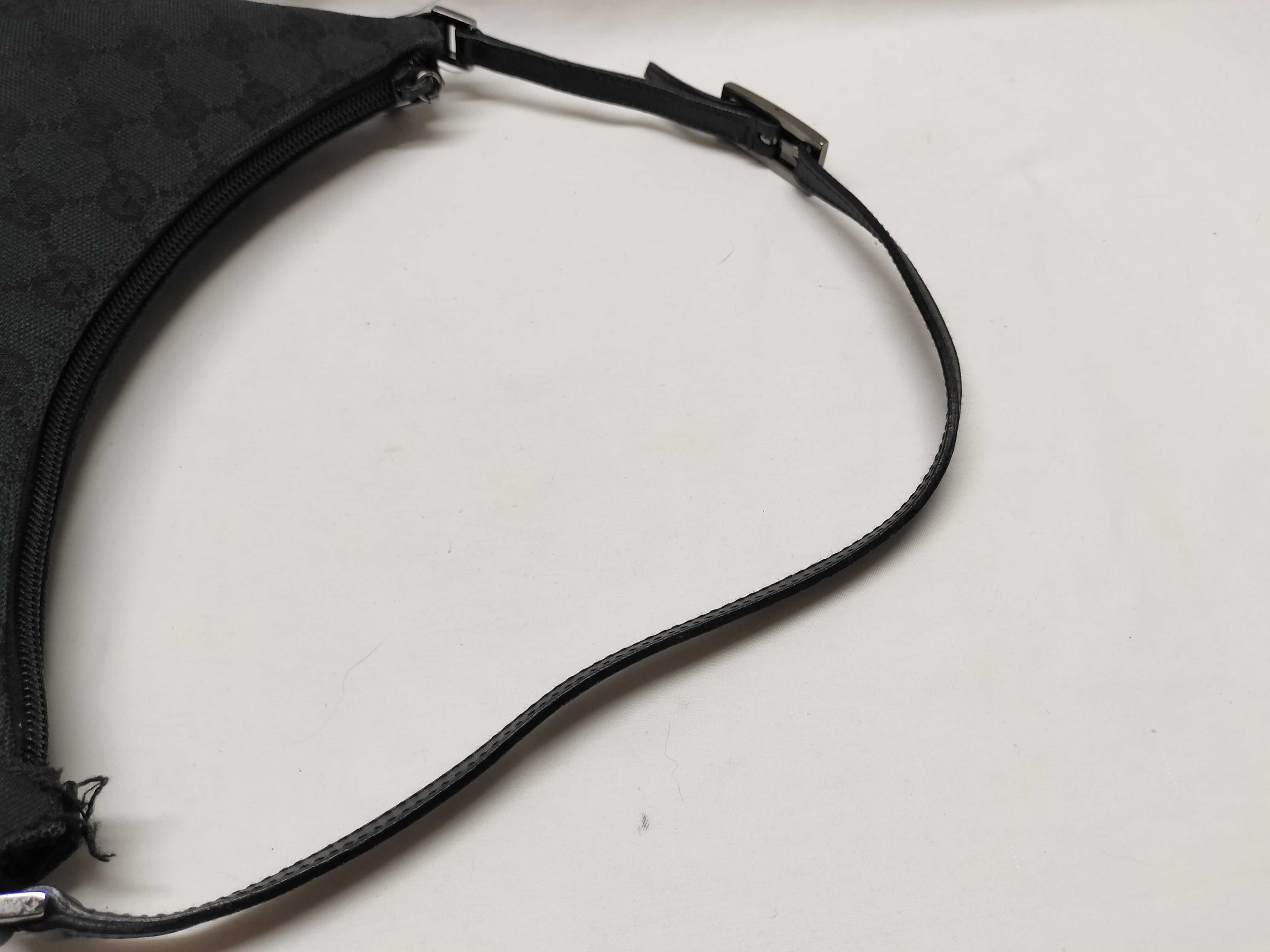GG One-Shoulder Bag — view 3