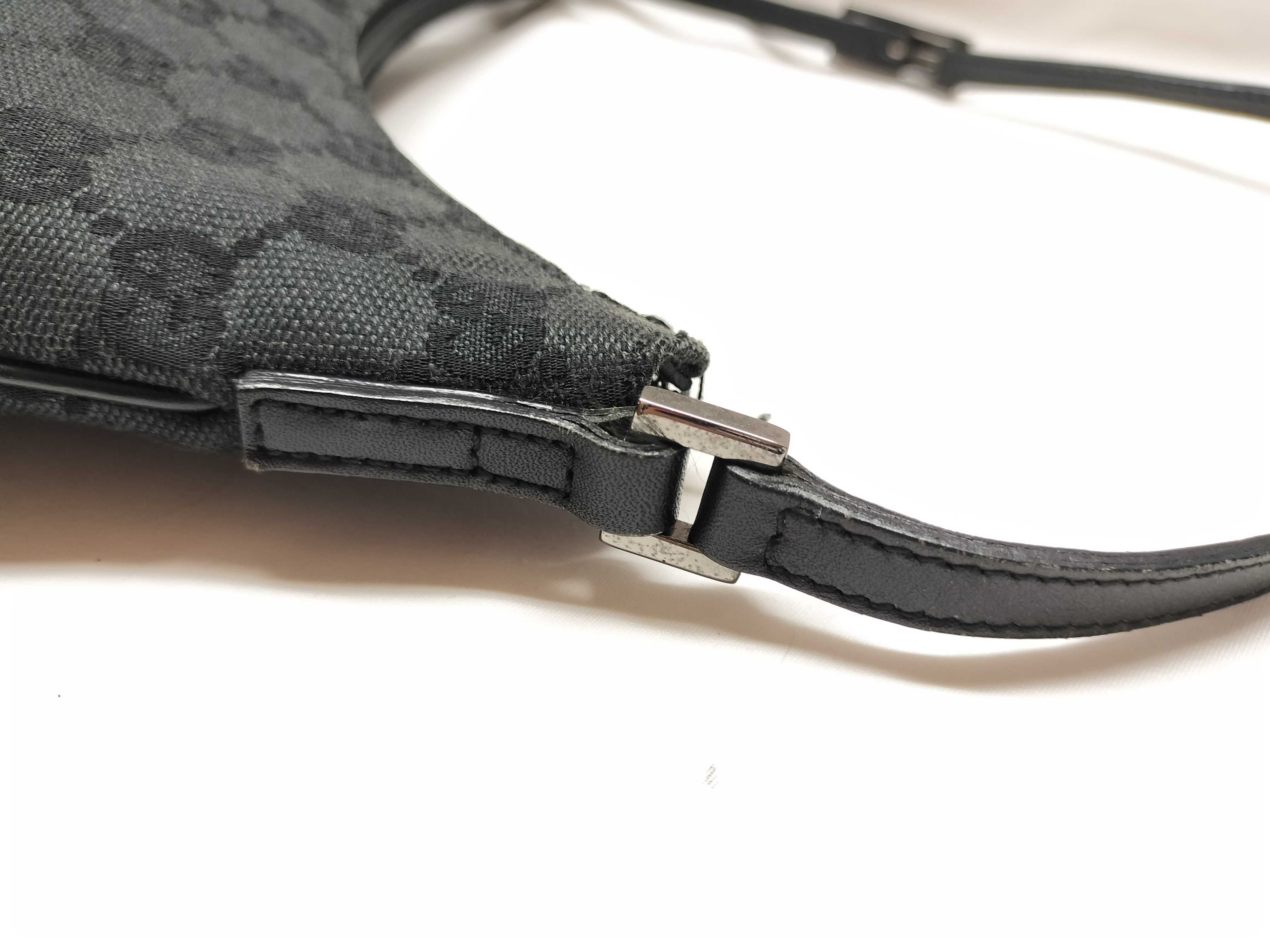 GG One-Shoulder Bag — view 4