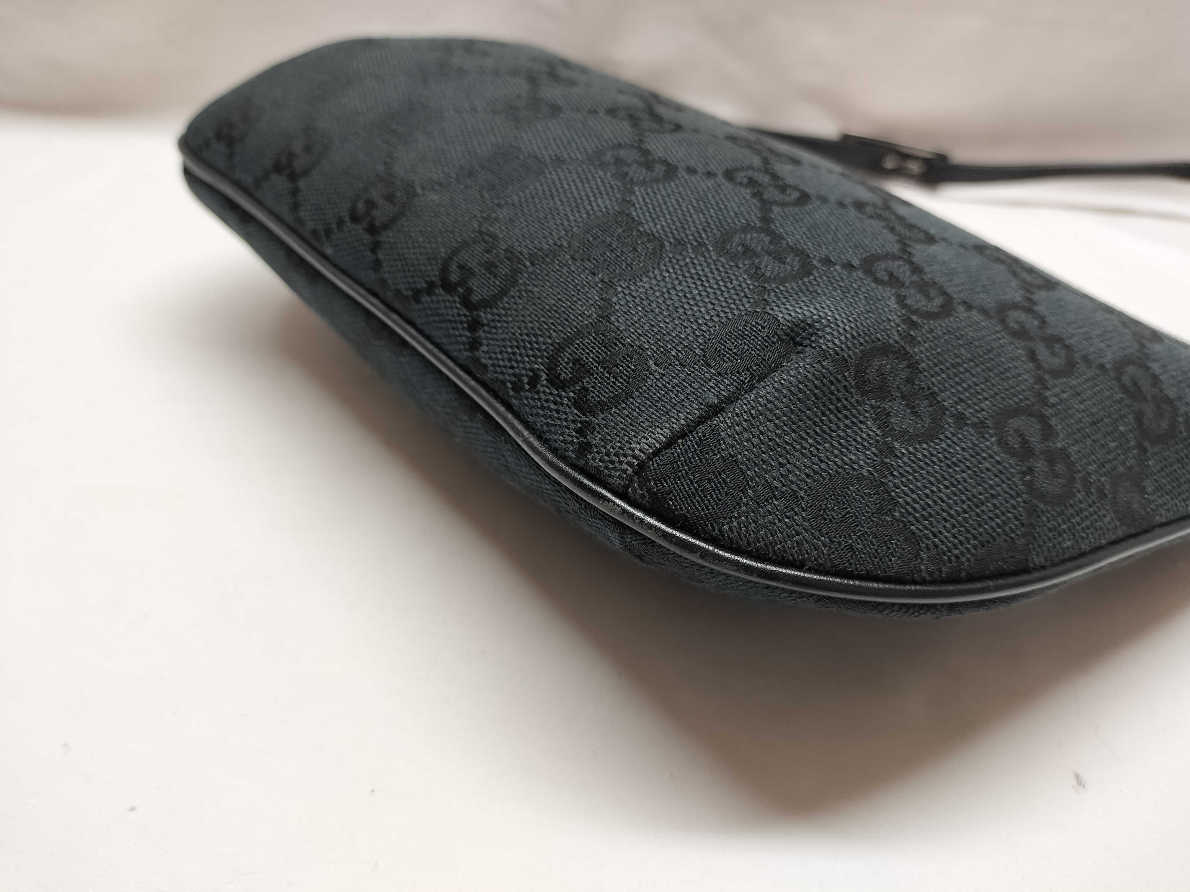 GG One-Shoulder Bag — view 5