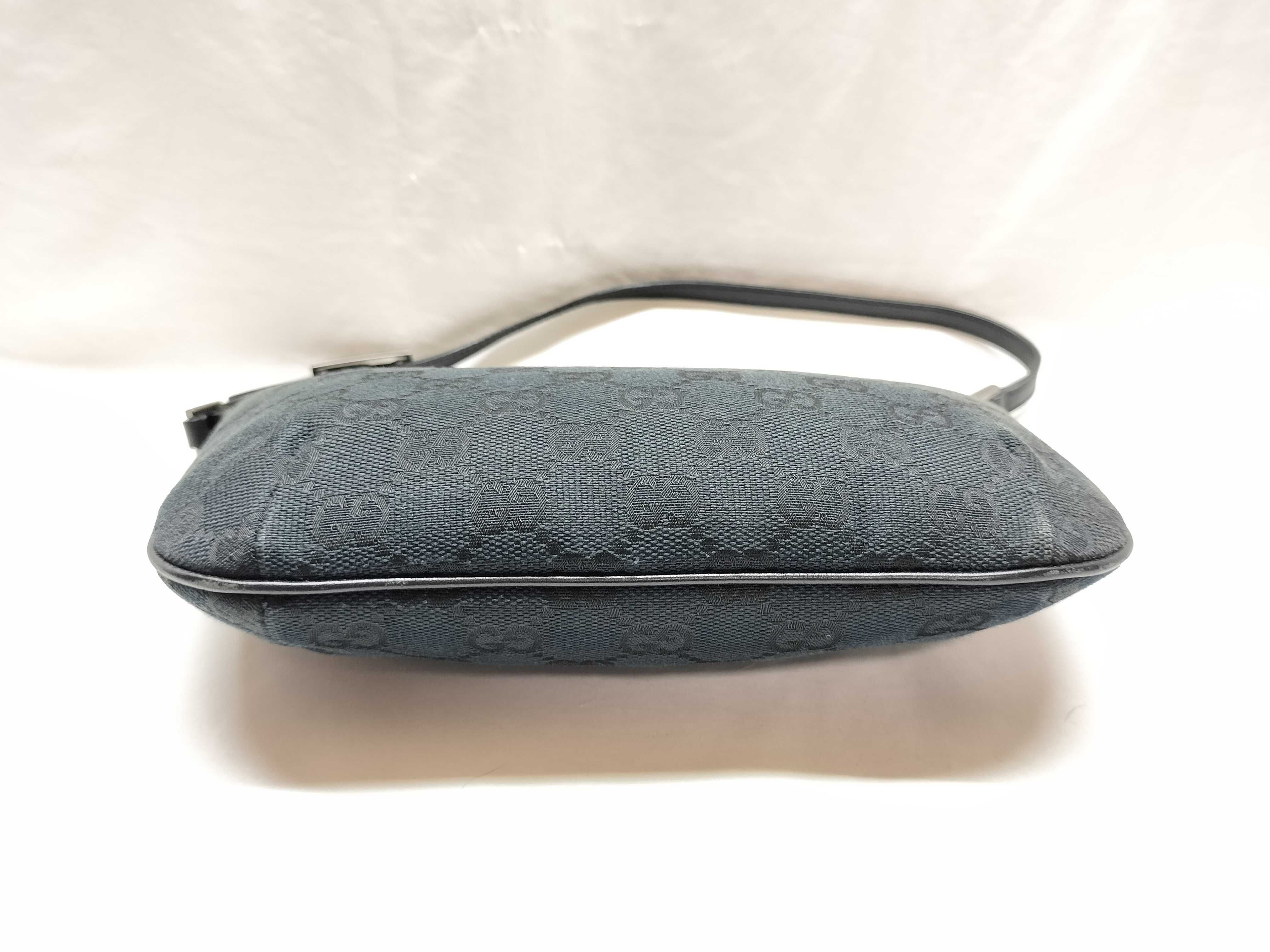 GG One-Shoulder Bag — view 6