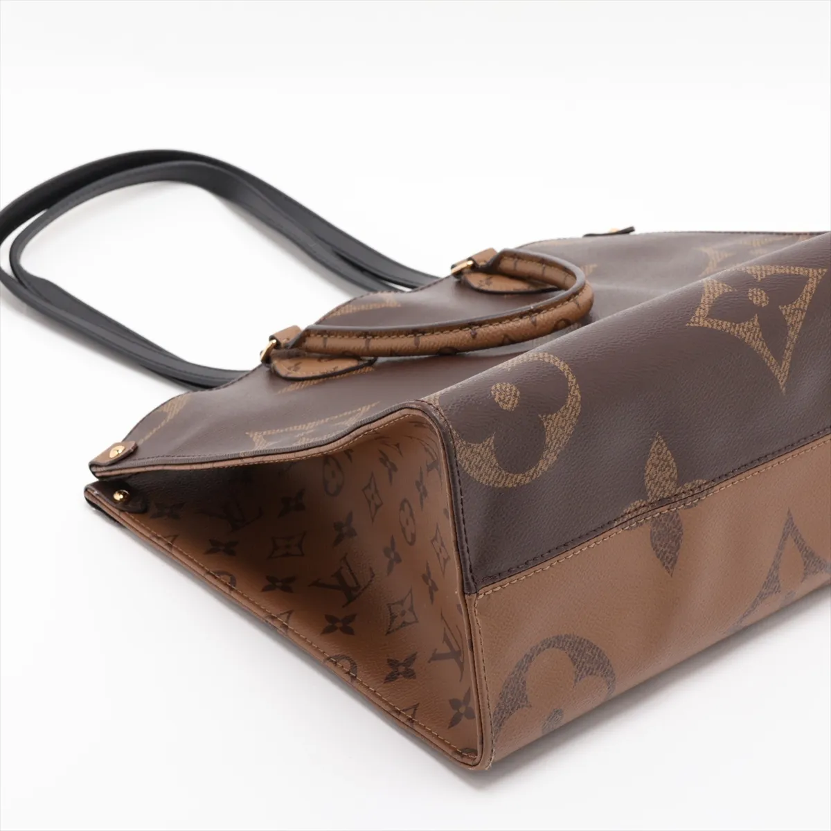 Giant Monogram Reverse OnTheGo MM M45321 Brown (RFID detected) — view 4