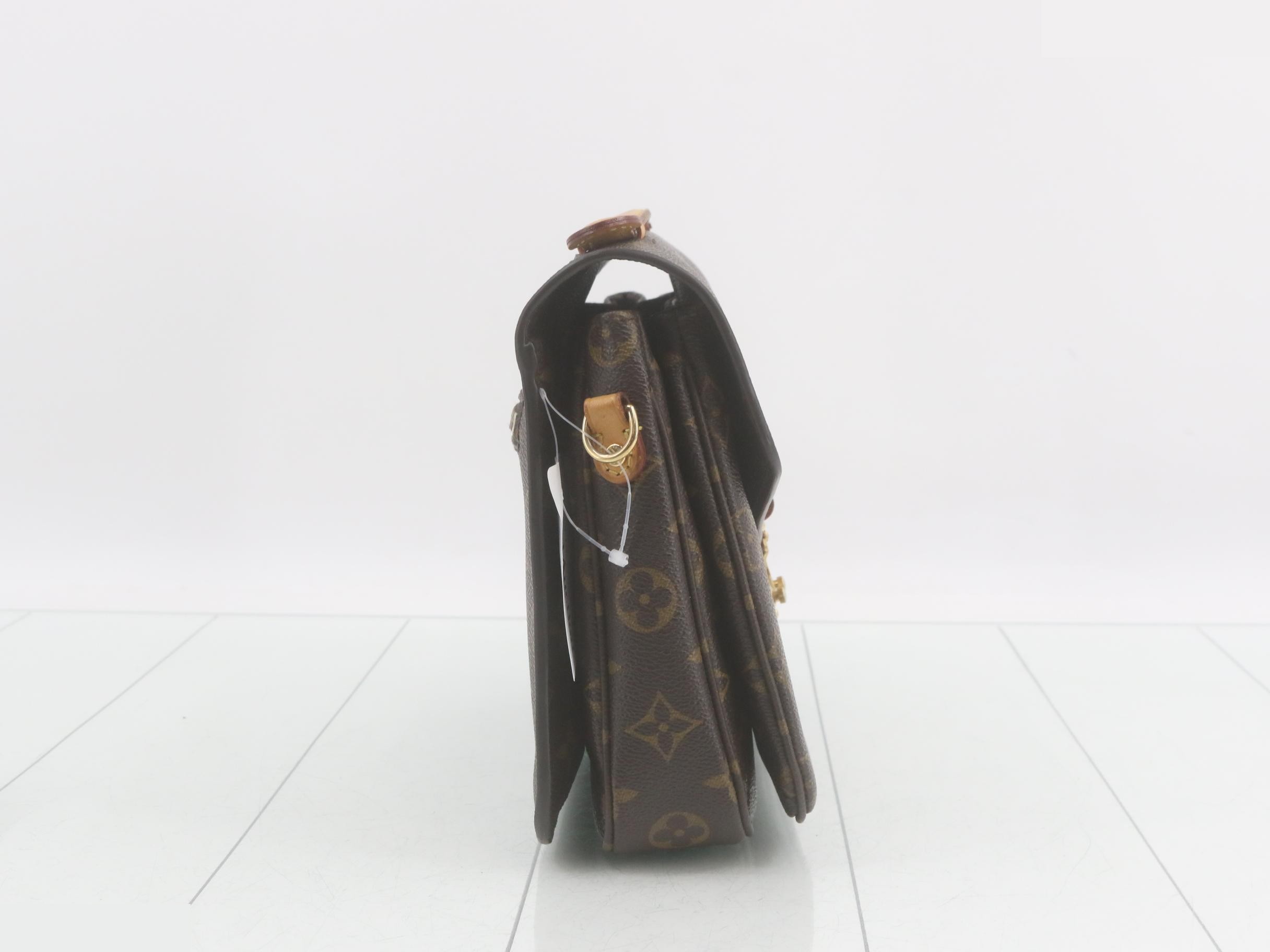 Monogram Pochette Metis MM 2-Way Handbag — view 4