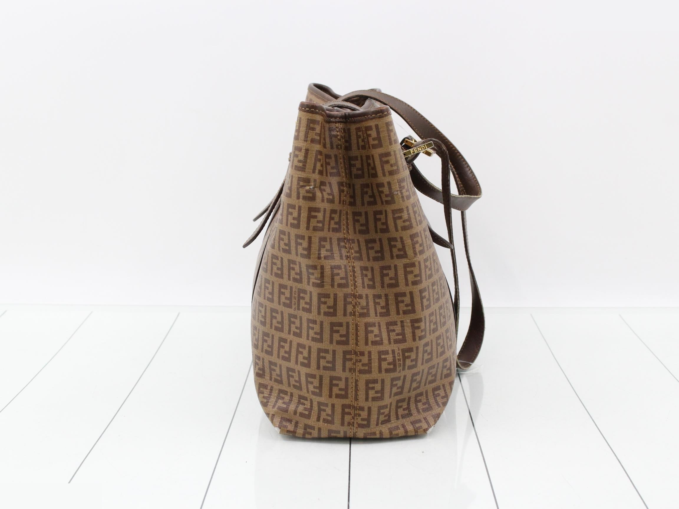 handbag — view 4