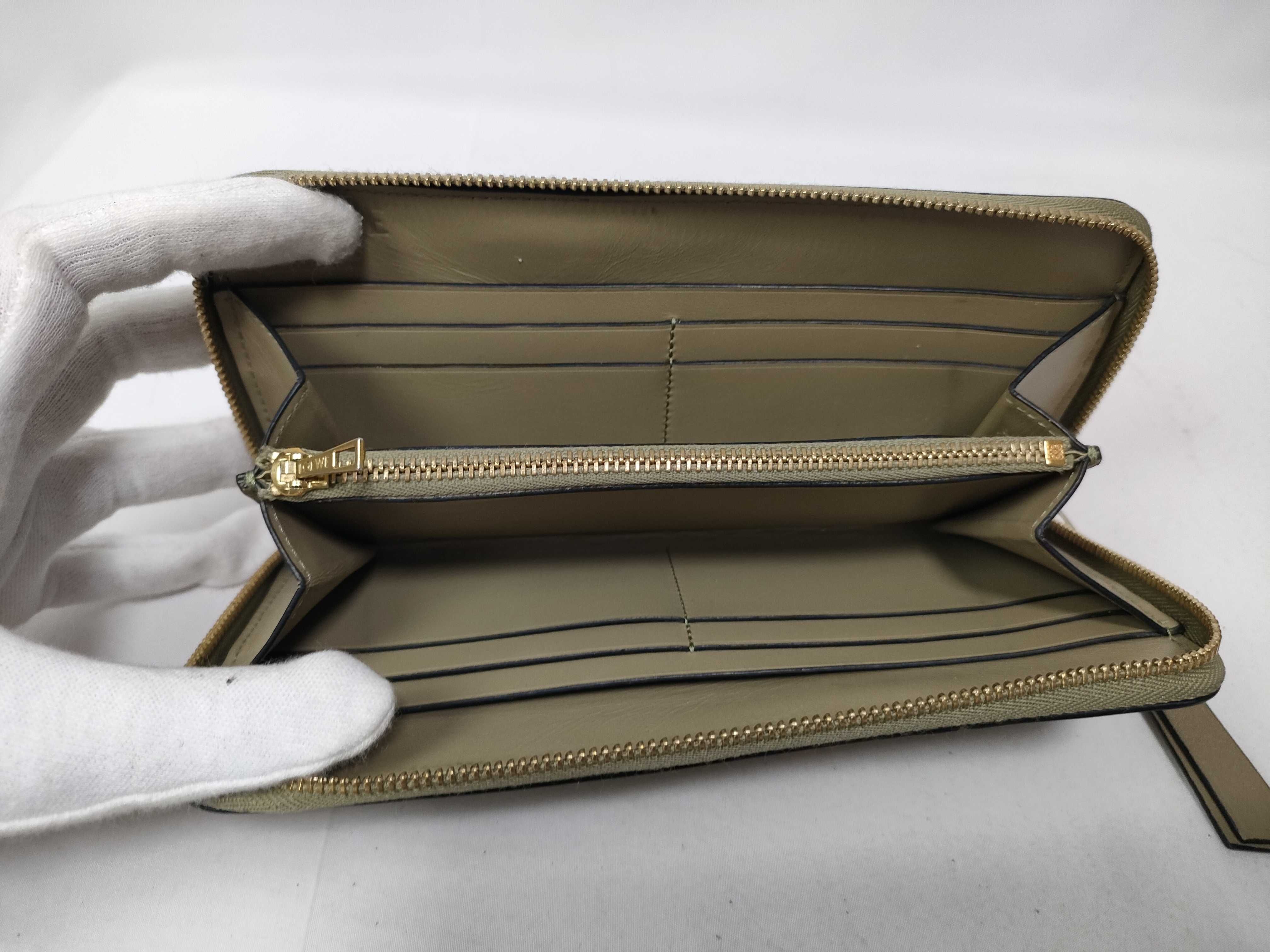 Puzzle Zip Around Wallet Box Bag Wallet — view 9