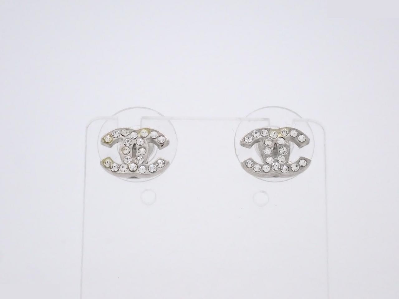earrings, model 09V, Coco Mark, rhinestone, silver, 1cm wide.