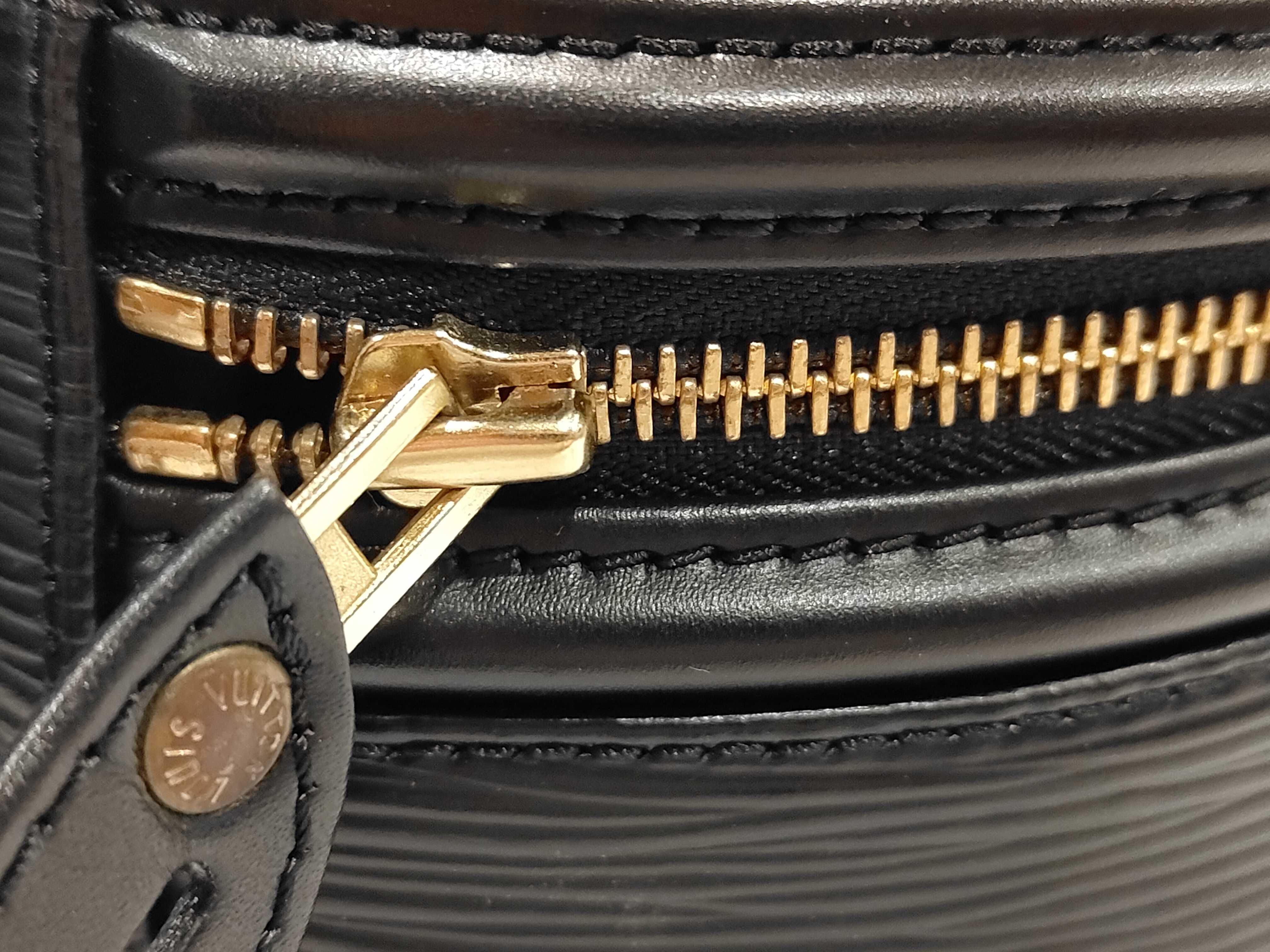 Epi M48032 Epi Cannes Handbag Tote Bag — view 9