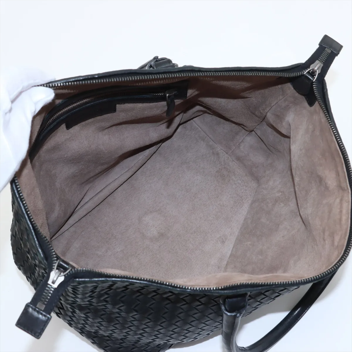Intrecciato Leather Tote Bag Black 214728 — view 7