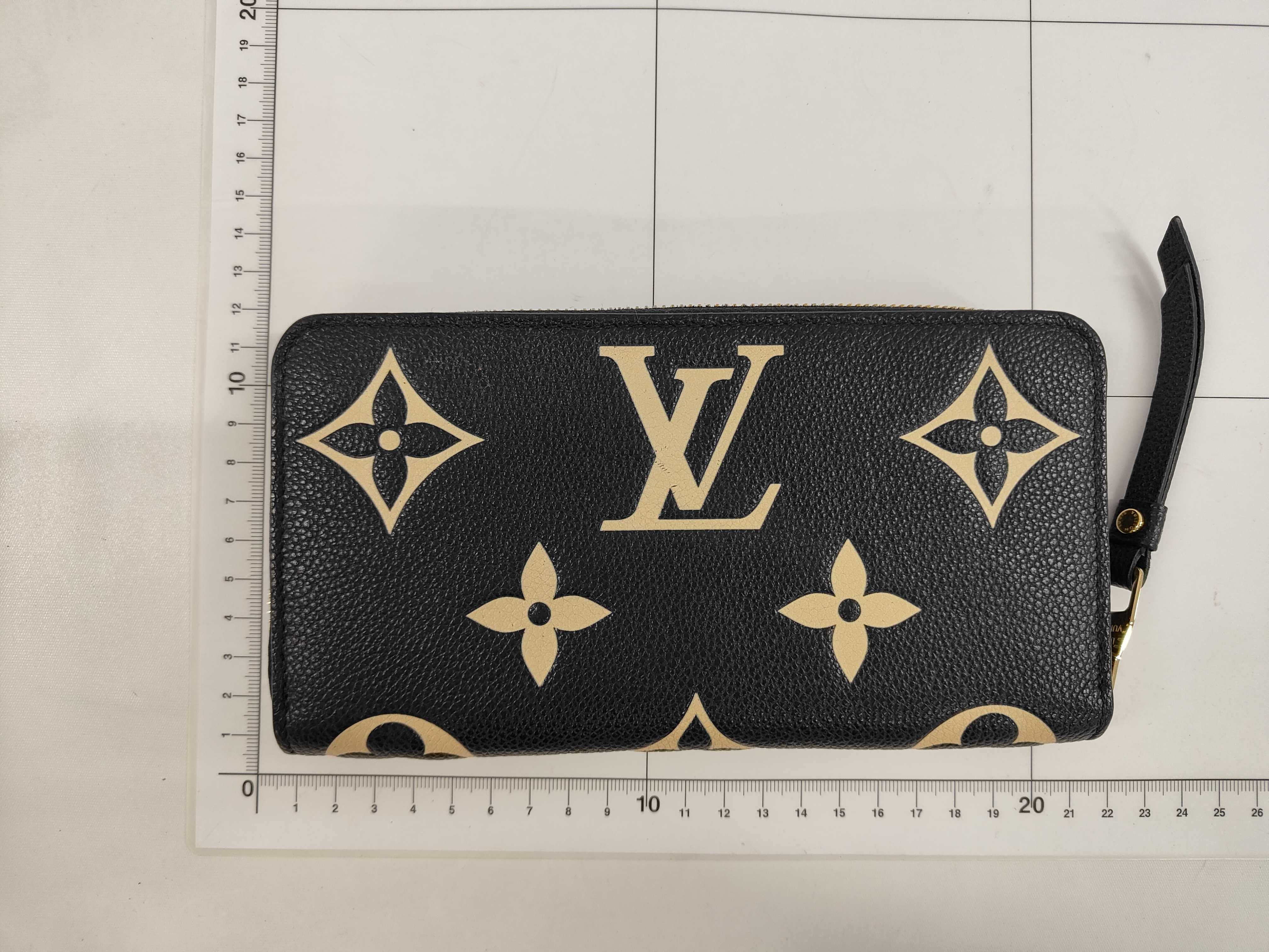 Zippy Wallet Bicolor Monogram Empreinte Wallet — view 2