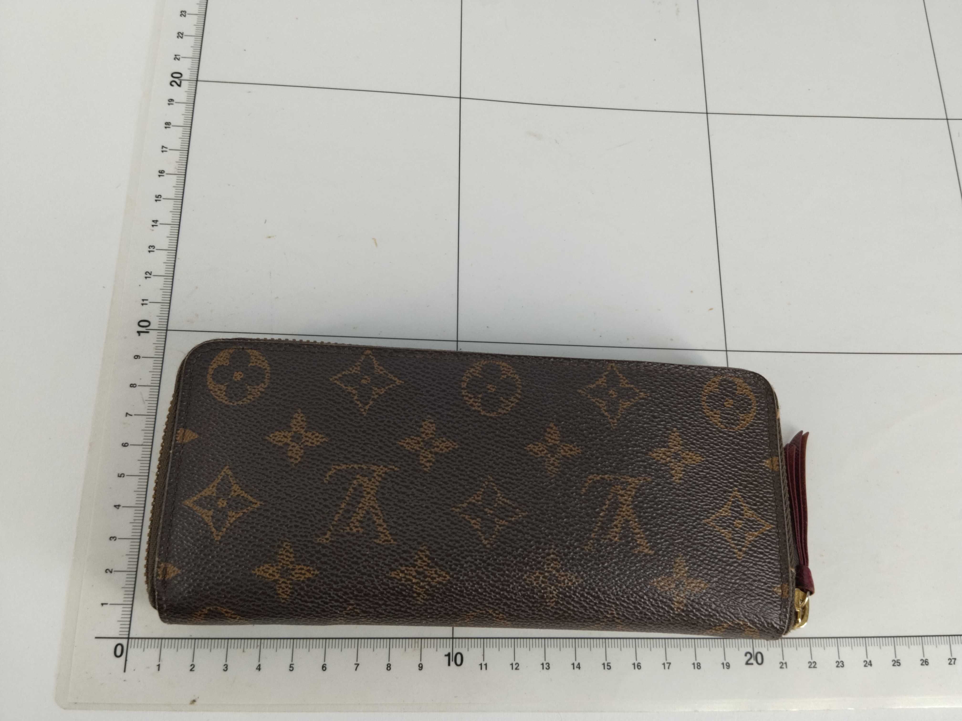Monogram LV Long Wallet — view 2