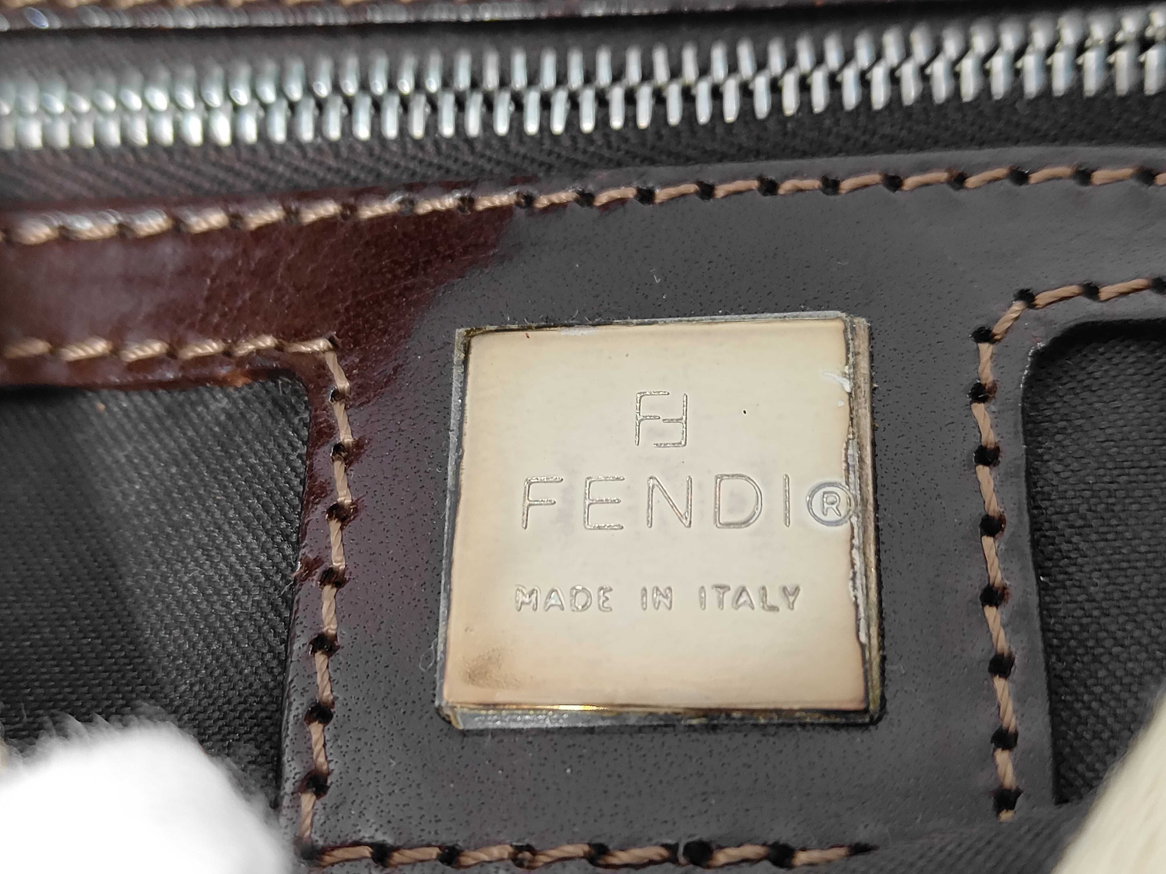 Mamma Shoulder Bag — view 10