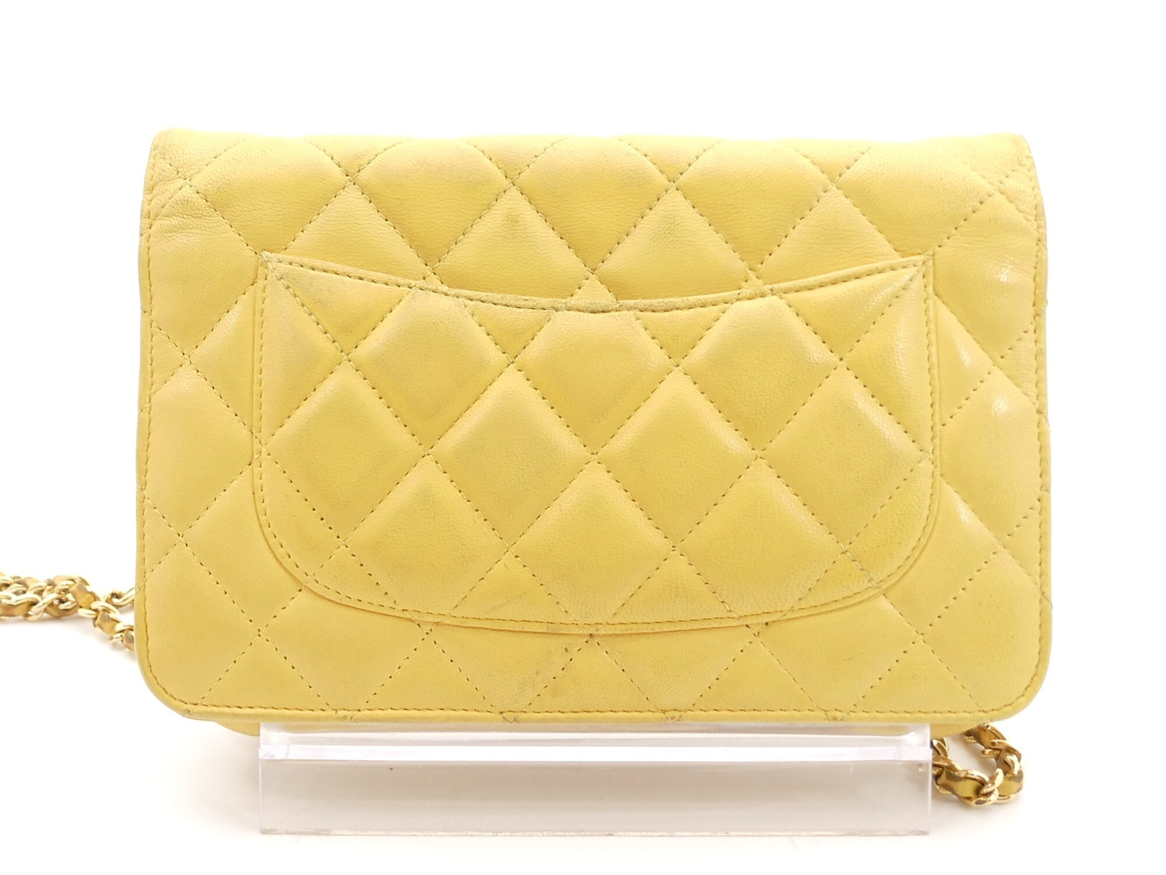 Matelassé Coco Mark Chain Wallet Shoulder Bag — view 2
