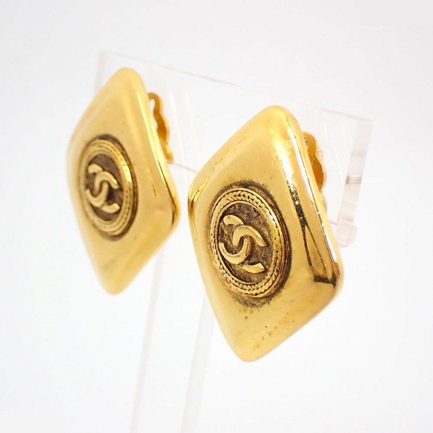 Motif: Height approx. 34.2mm x Width approx. 27.2mm Comes with special case — view 4