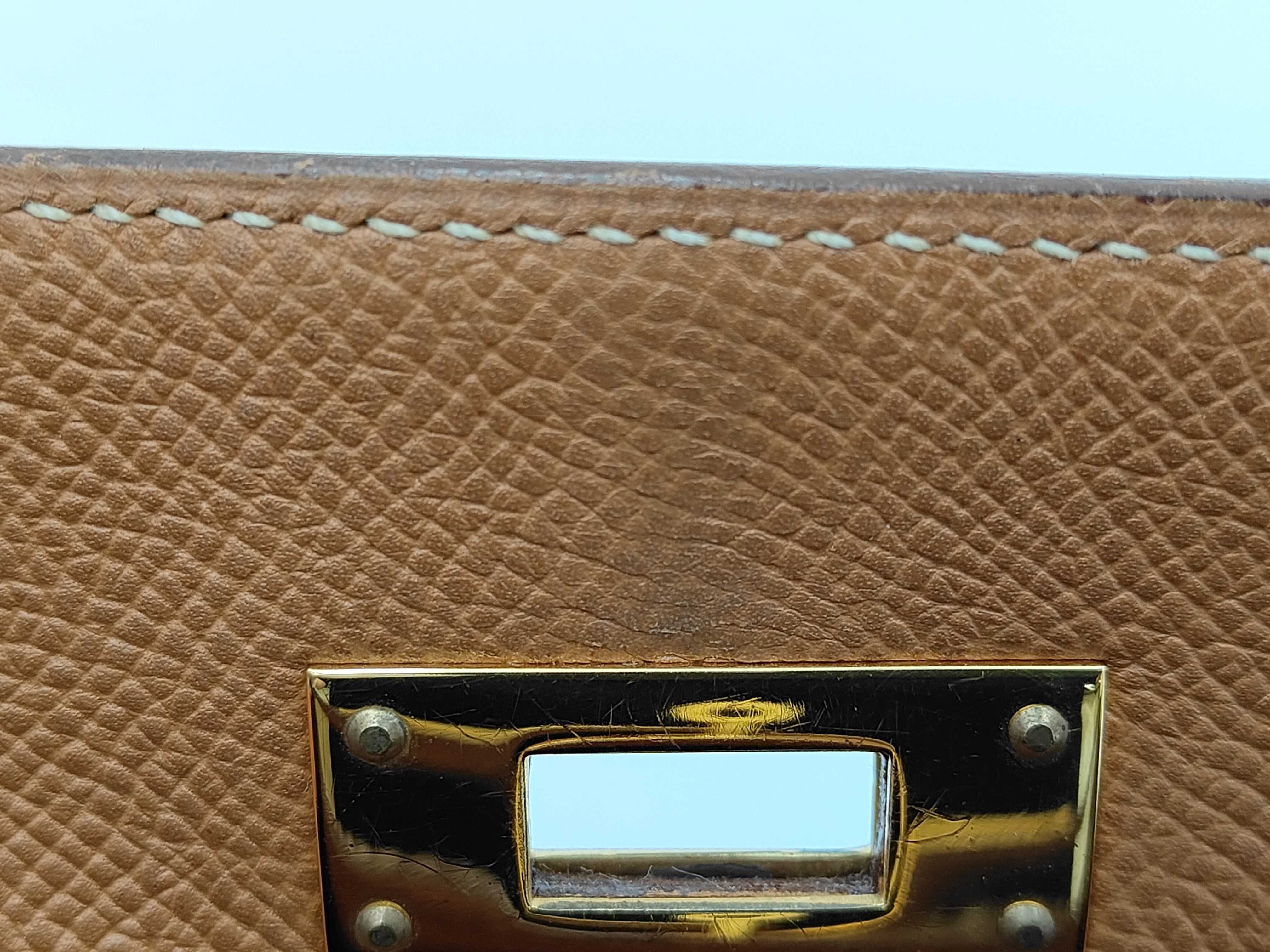 Kelly 28 Epsom Leather Gold Hardware Handbag — view 12
