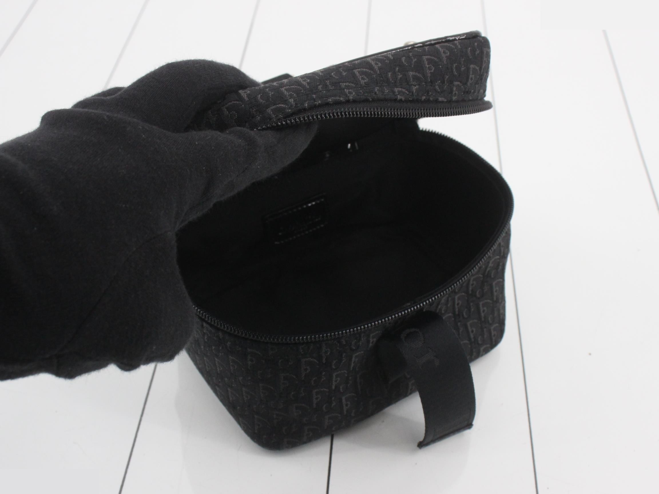 Other lines: Bags and pouches — view 4
