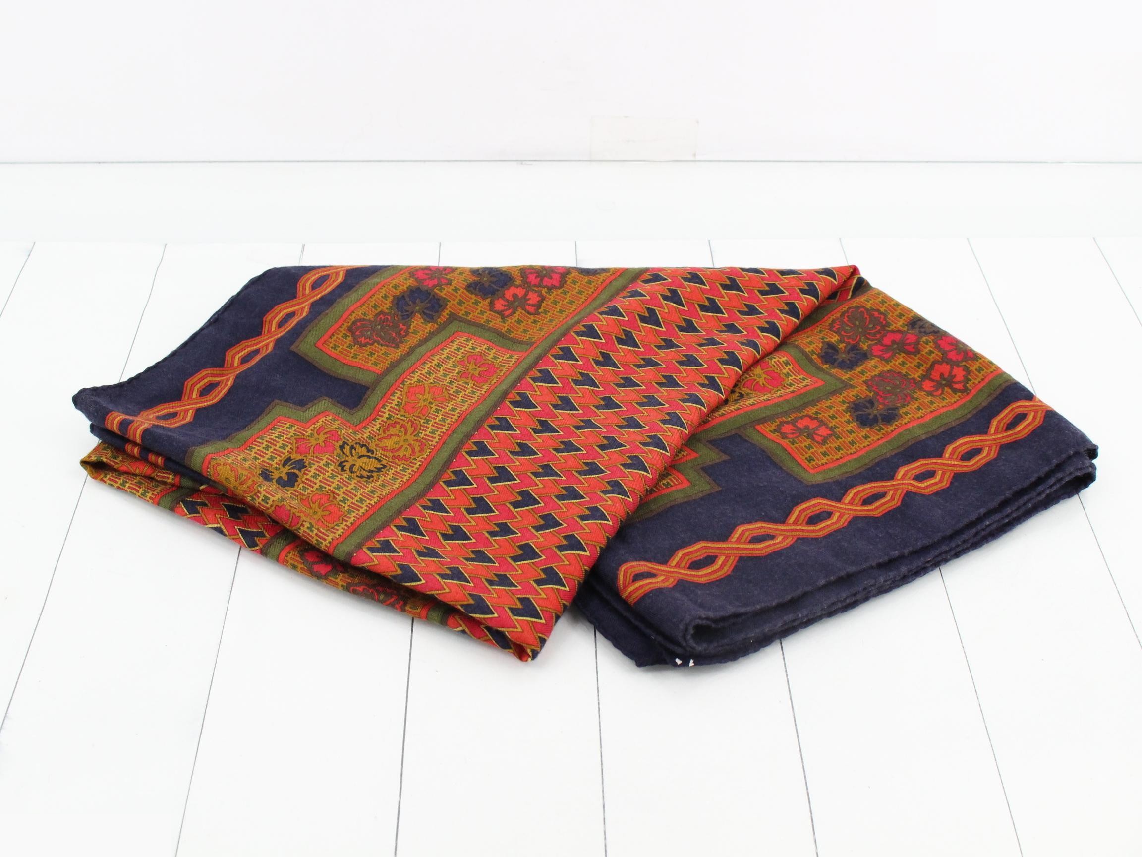 Carre Jeun Carre 140 Floral Pattern — view 3