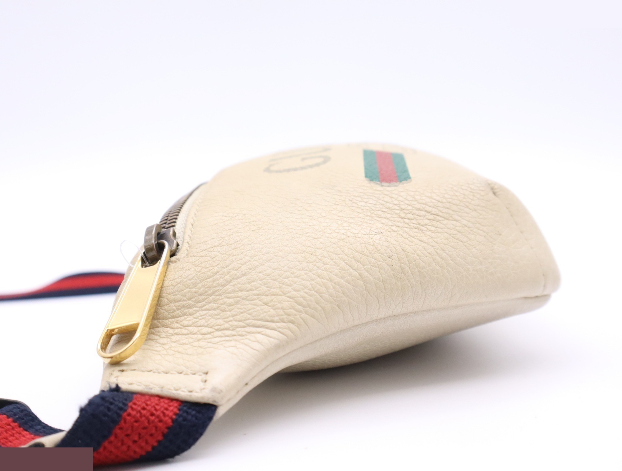 Leather logo print small belt bag, with dust bag and box, ivory. — view 3
