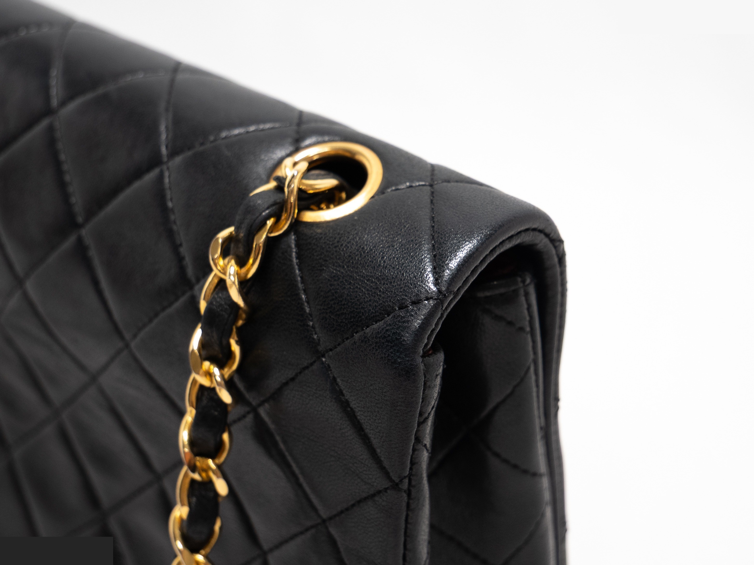 Matelassé Seal Lambskin Full Flap Gold Hardware — view 3