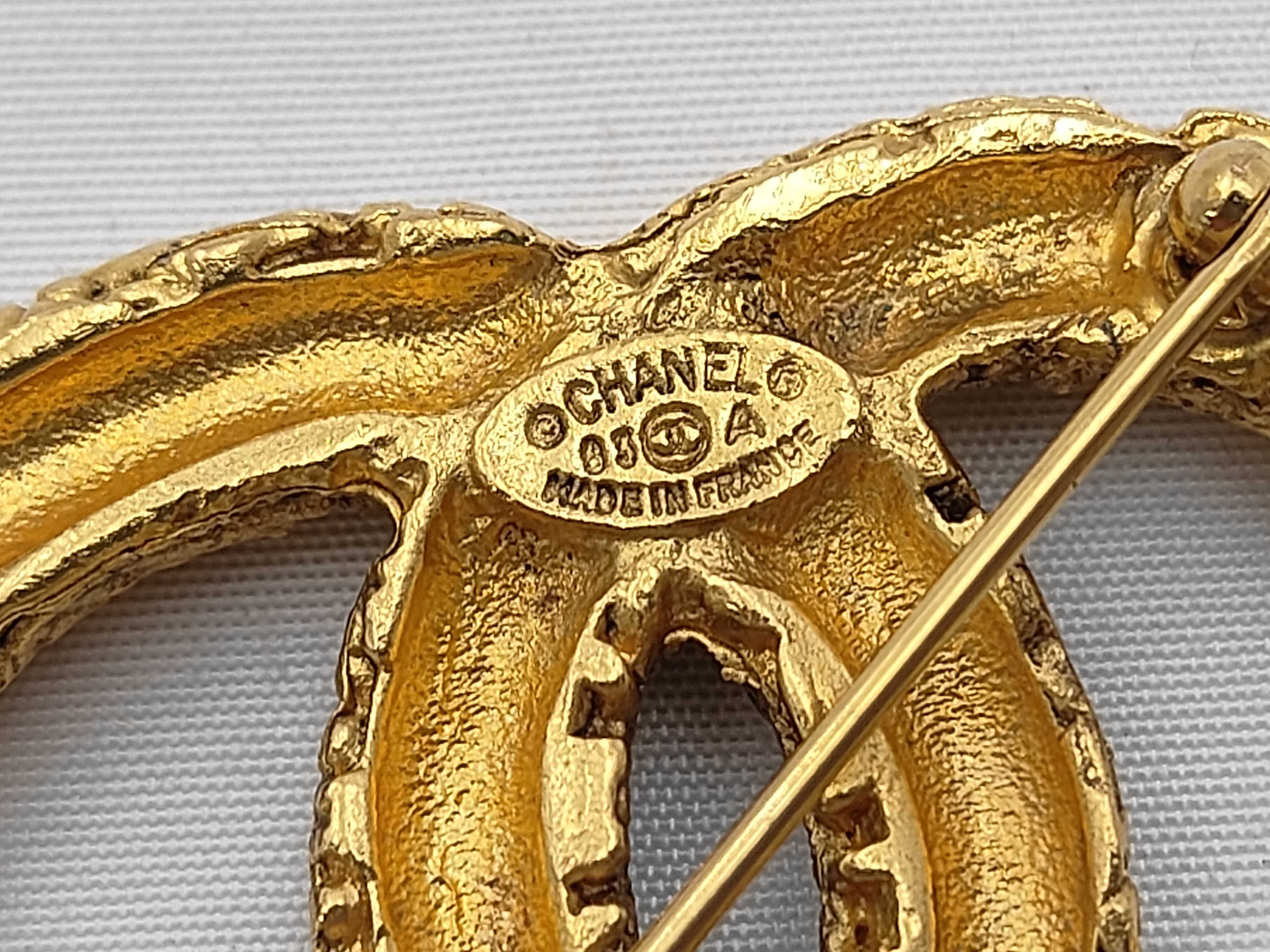 Coco Mark Lava Fringe Brooch Gold 93A Brooch — view 6